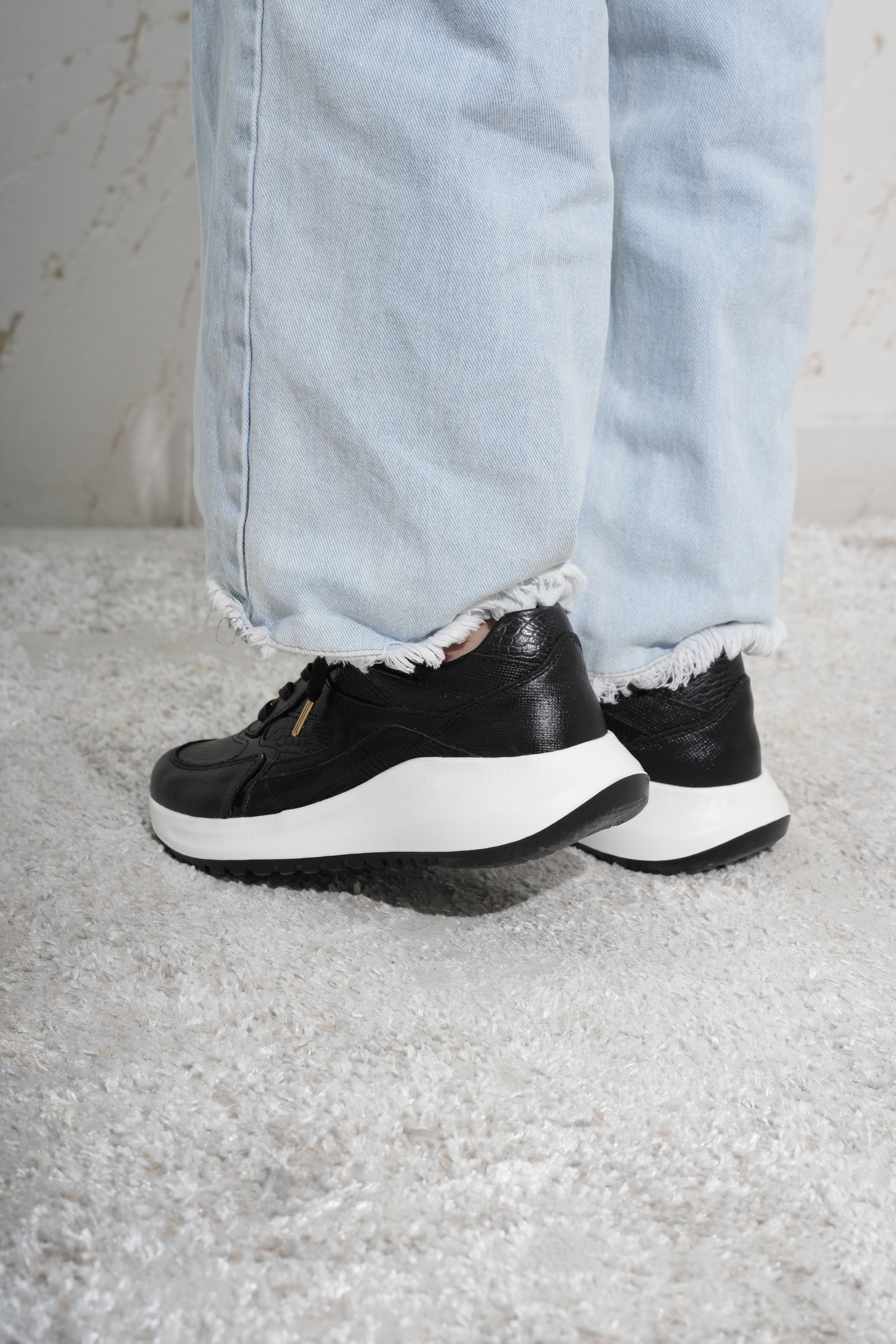 Samara Negro Aqua Tenis de Cuero