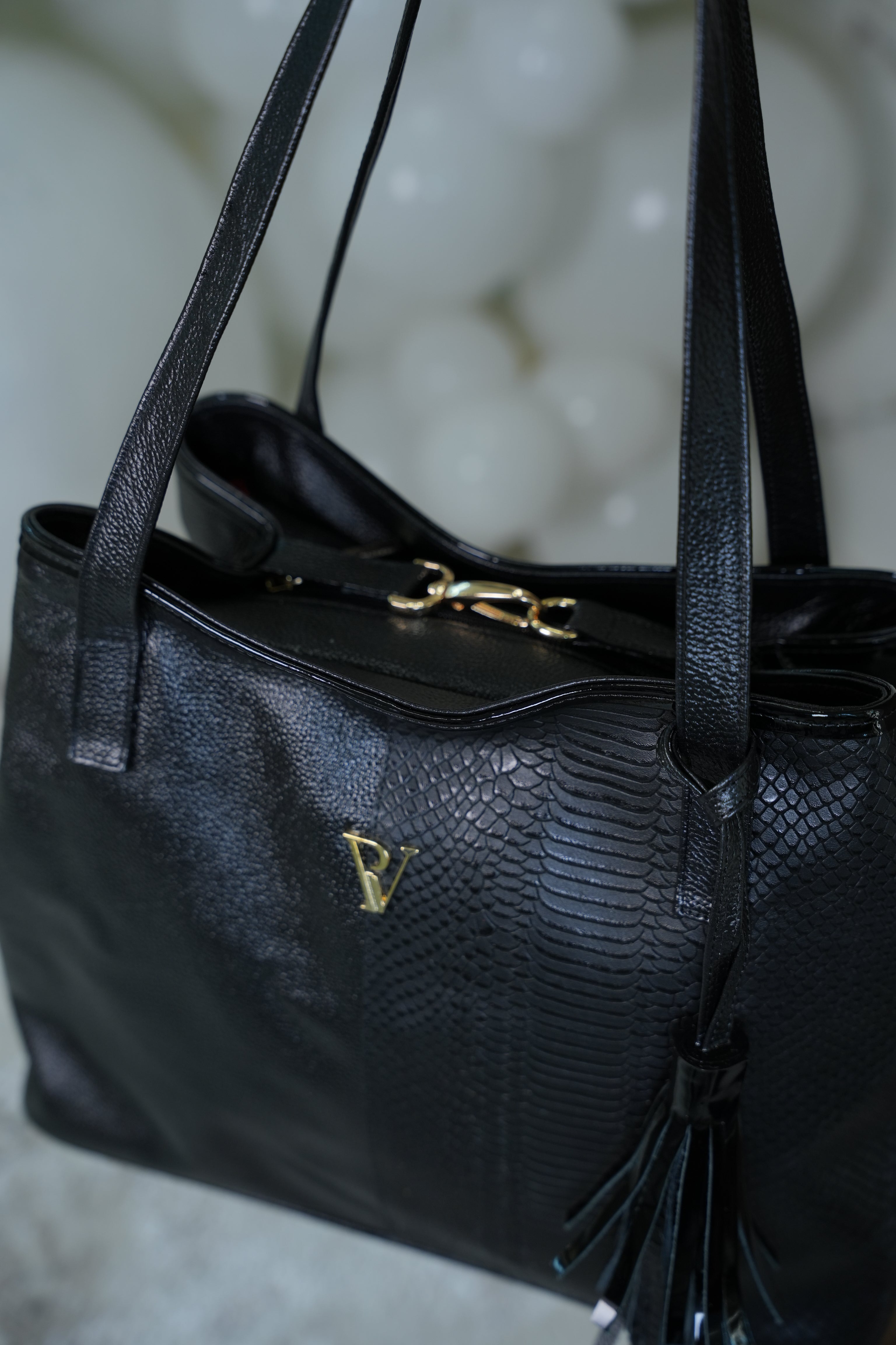 Bolso Mallorca Negro en Cuero