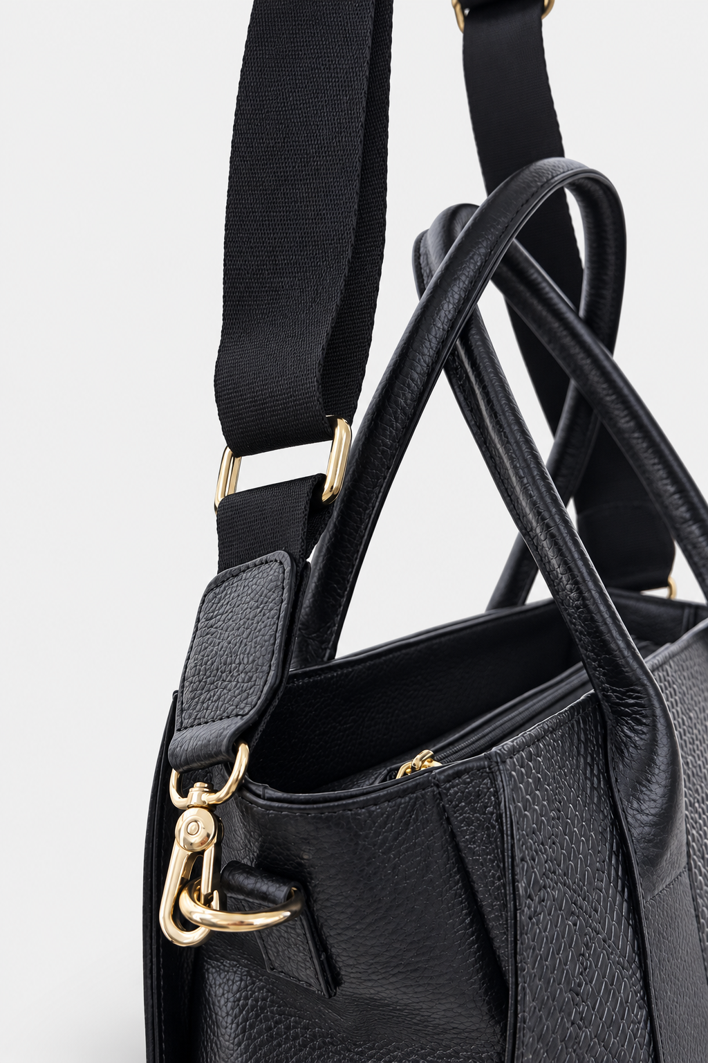 Bolso Firenze en cuero Negro - Paula Vélez