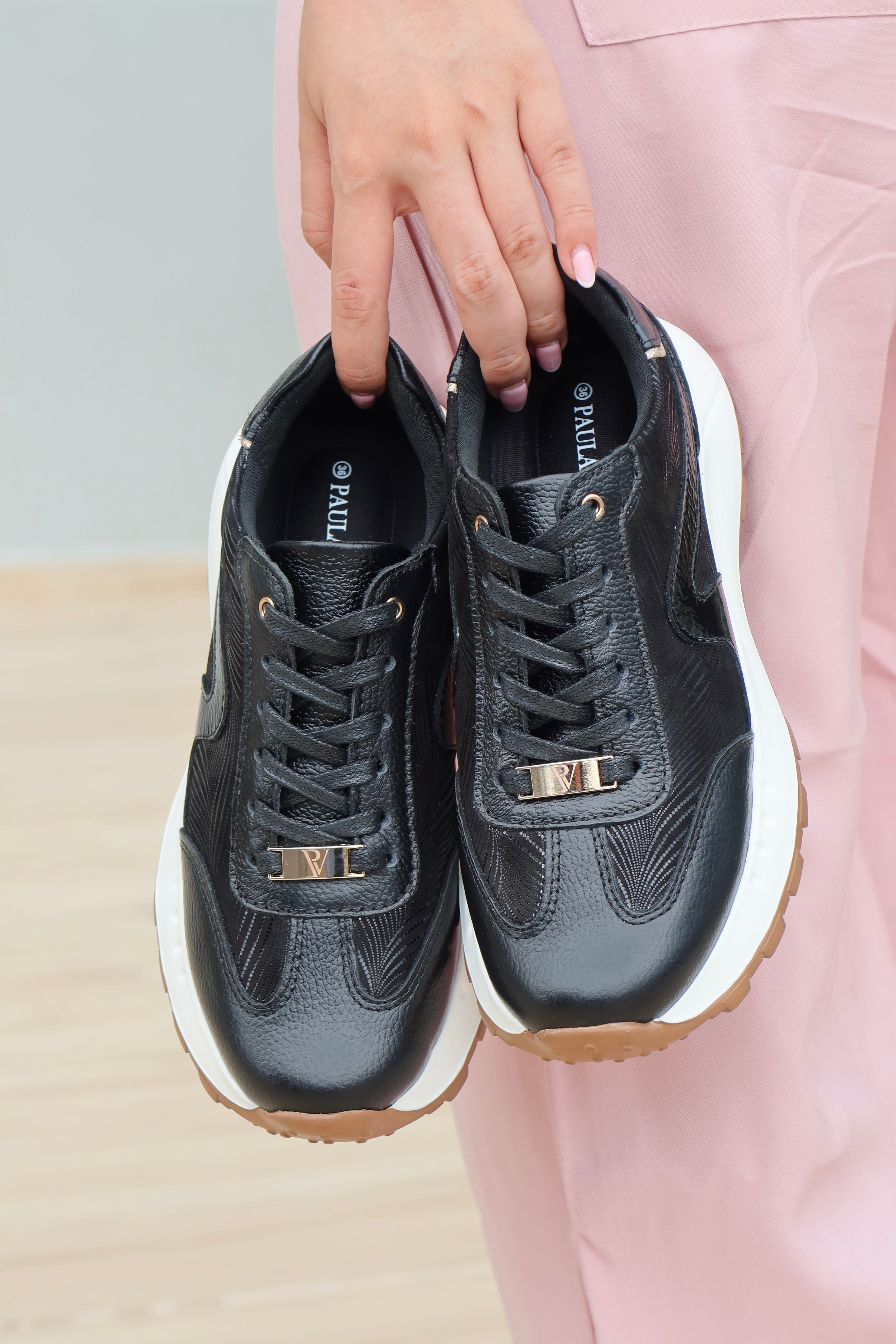 Tenis Aurora Negro en Cuero - Paula Vélez