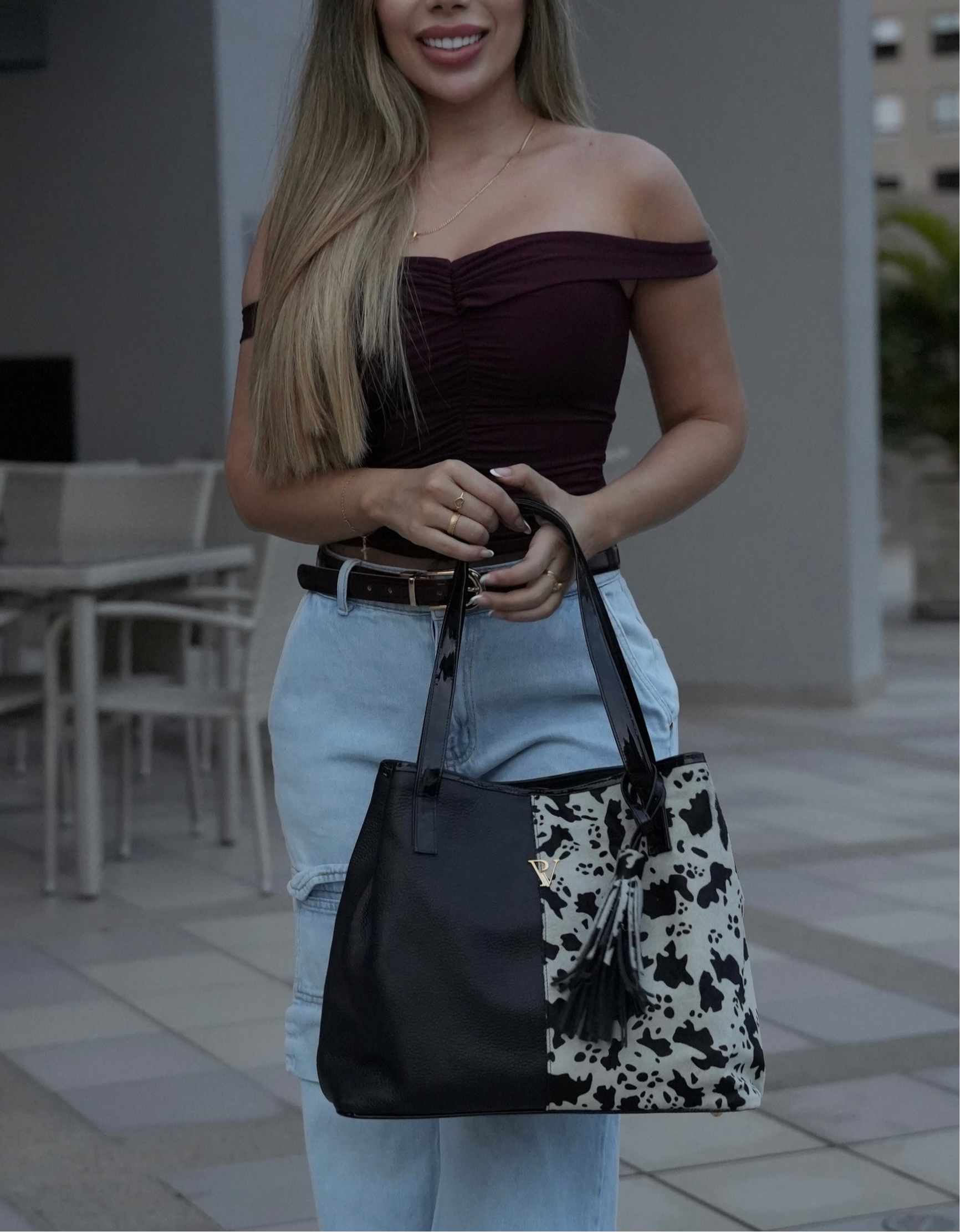 Bolso en cuero Mallorca negro folia animal