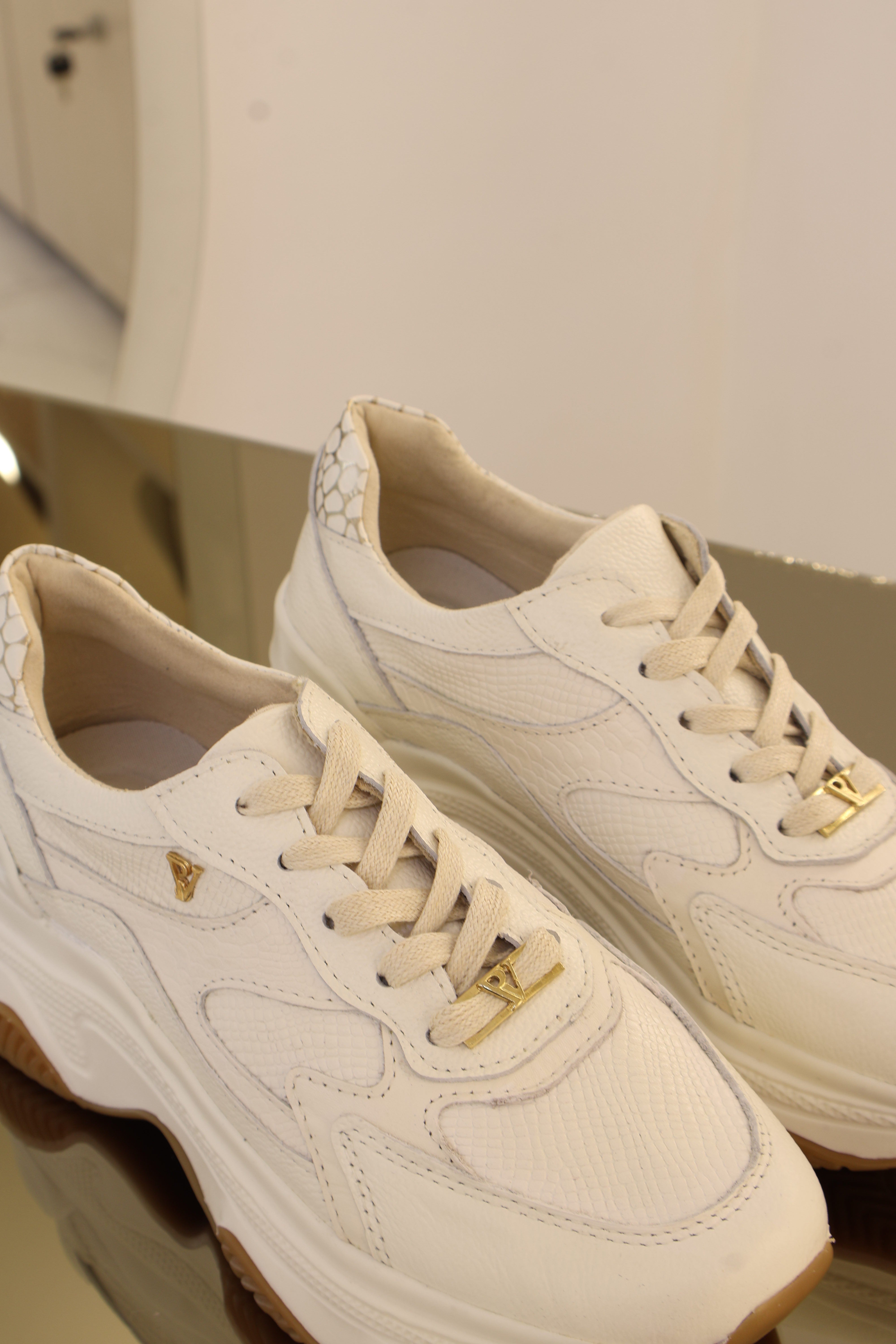 Tenis Samara Talco en cuero