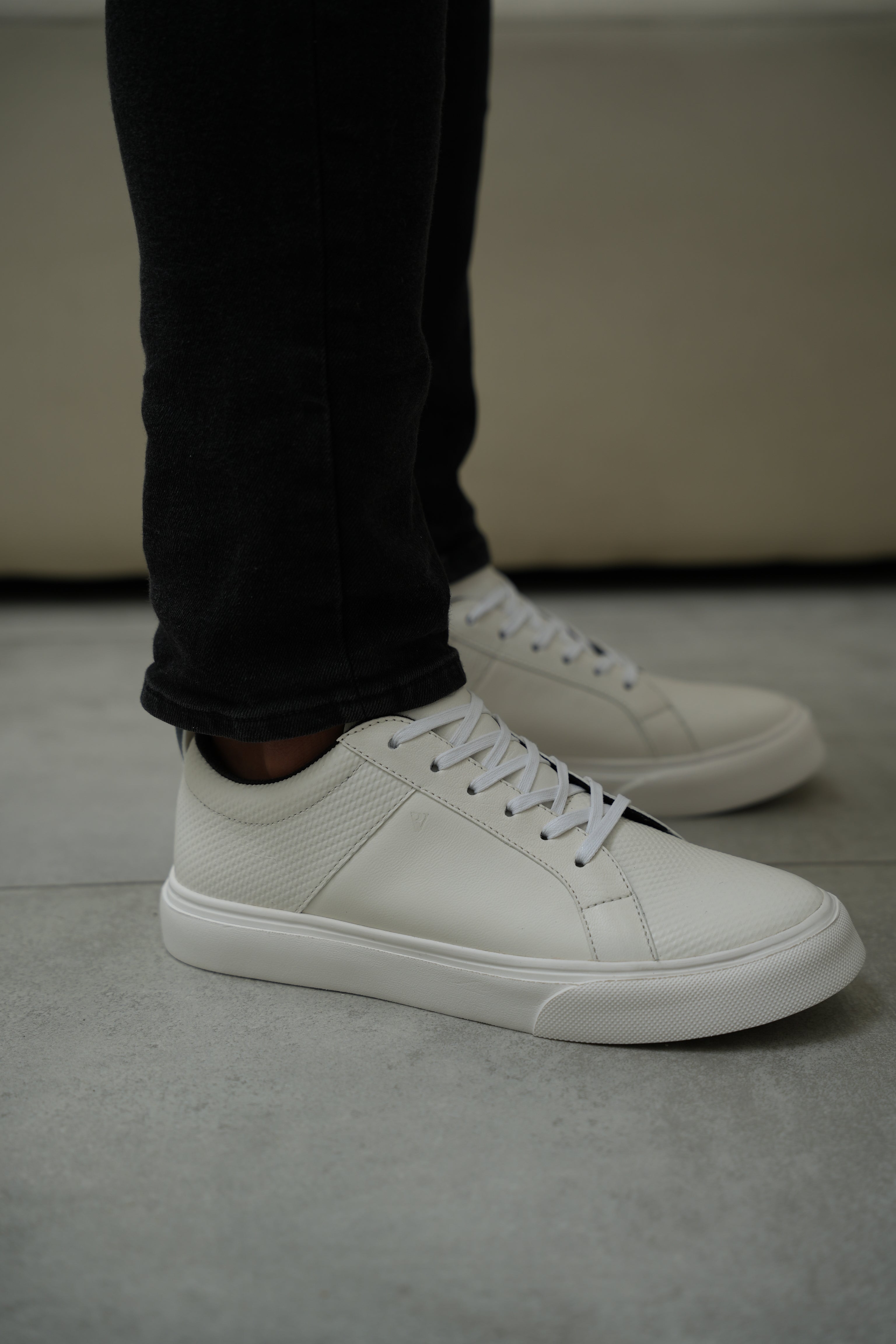 Tenis Cooper en cuero Blanco