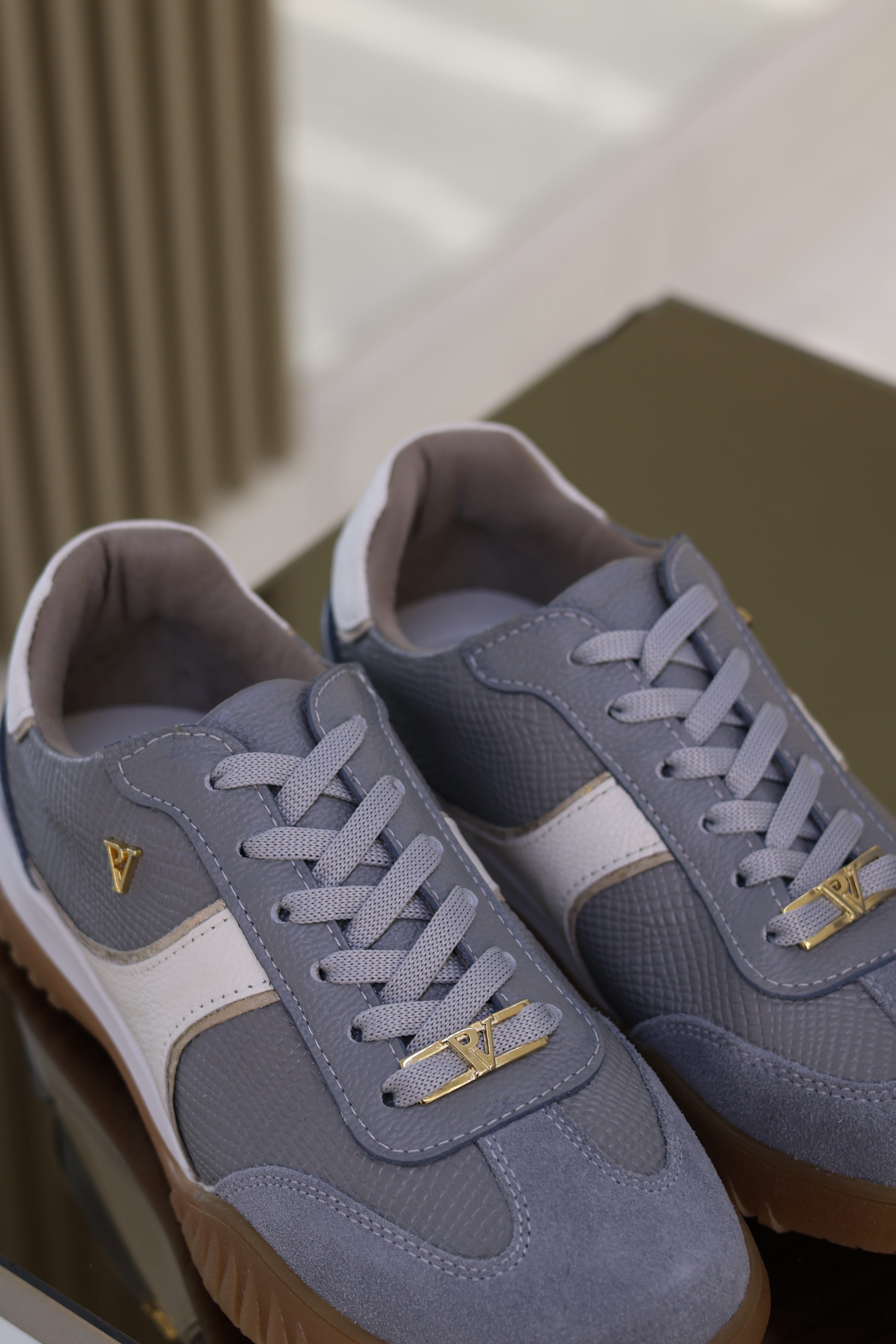 Tenis Milán Baby Talco en cuero
