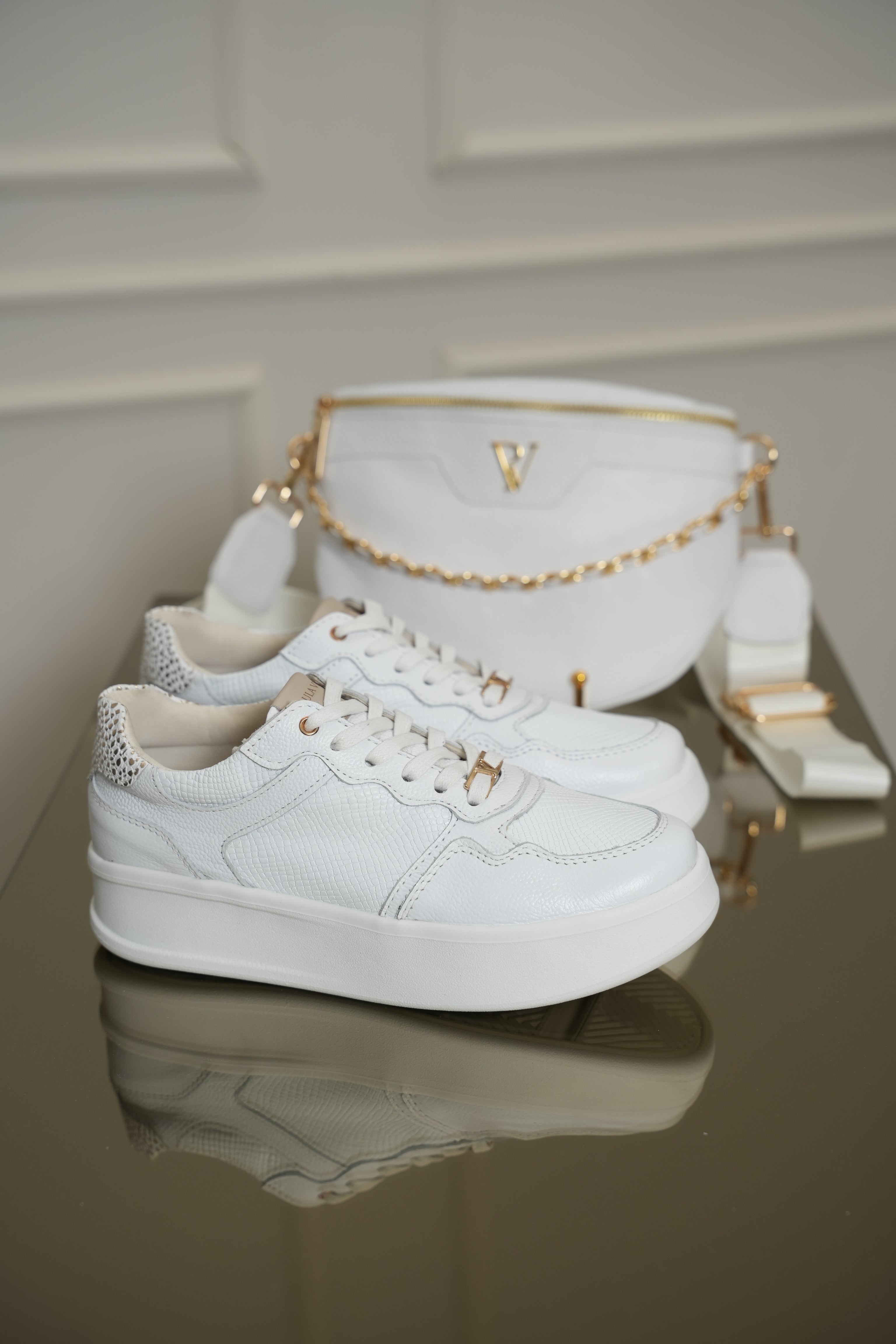 Tenis Paris Blanco en Cuero