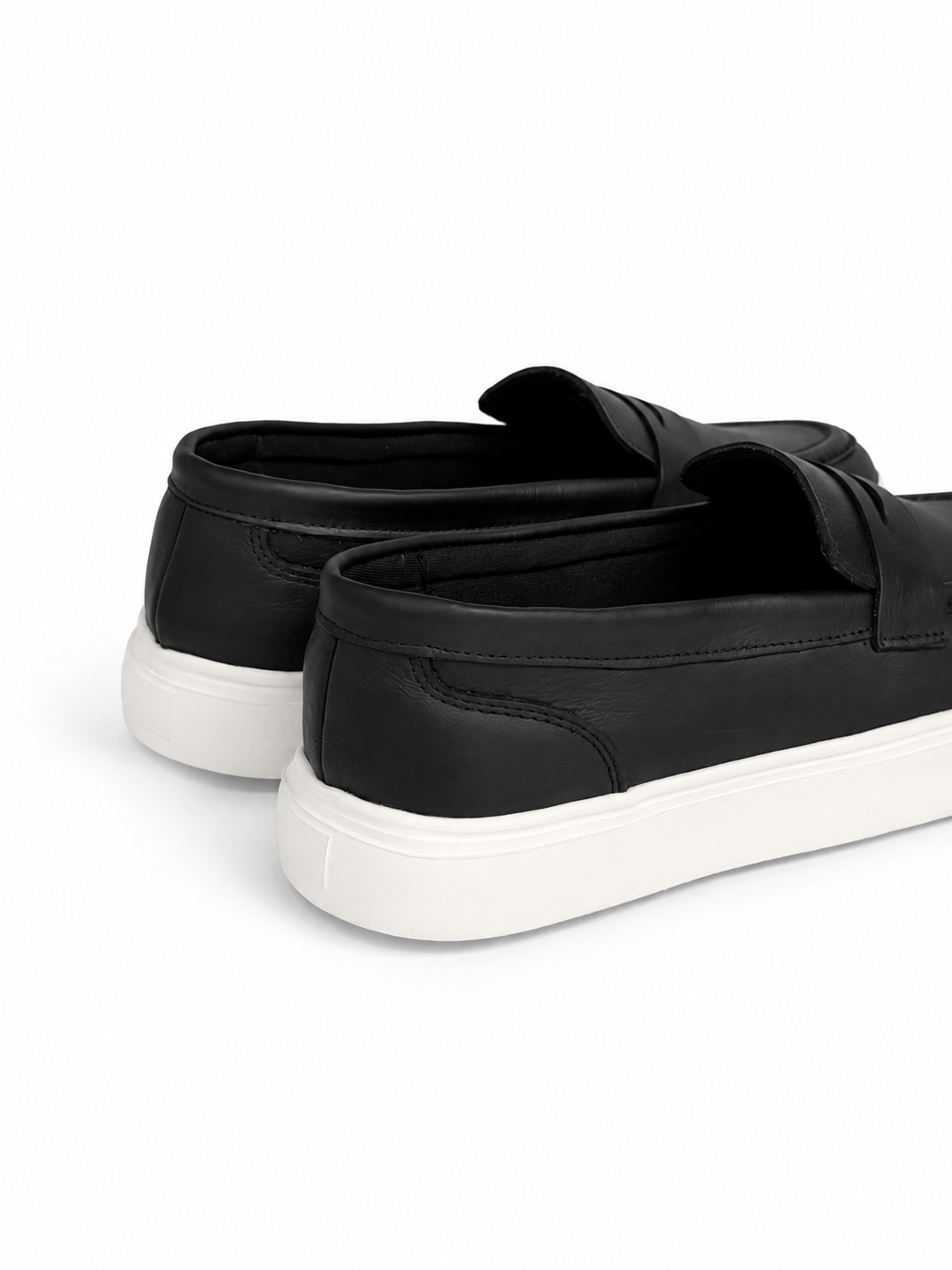 Mocasín en Cuero Negro para Hombre