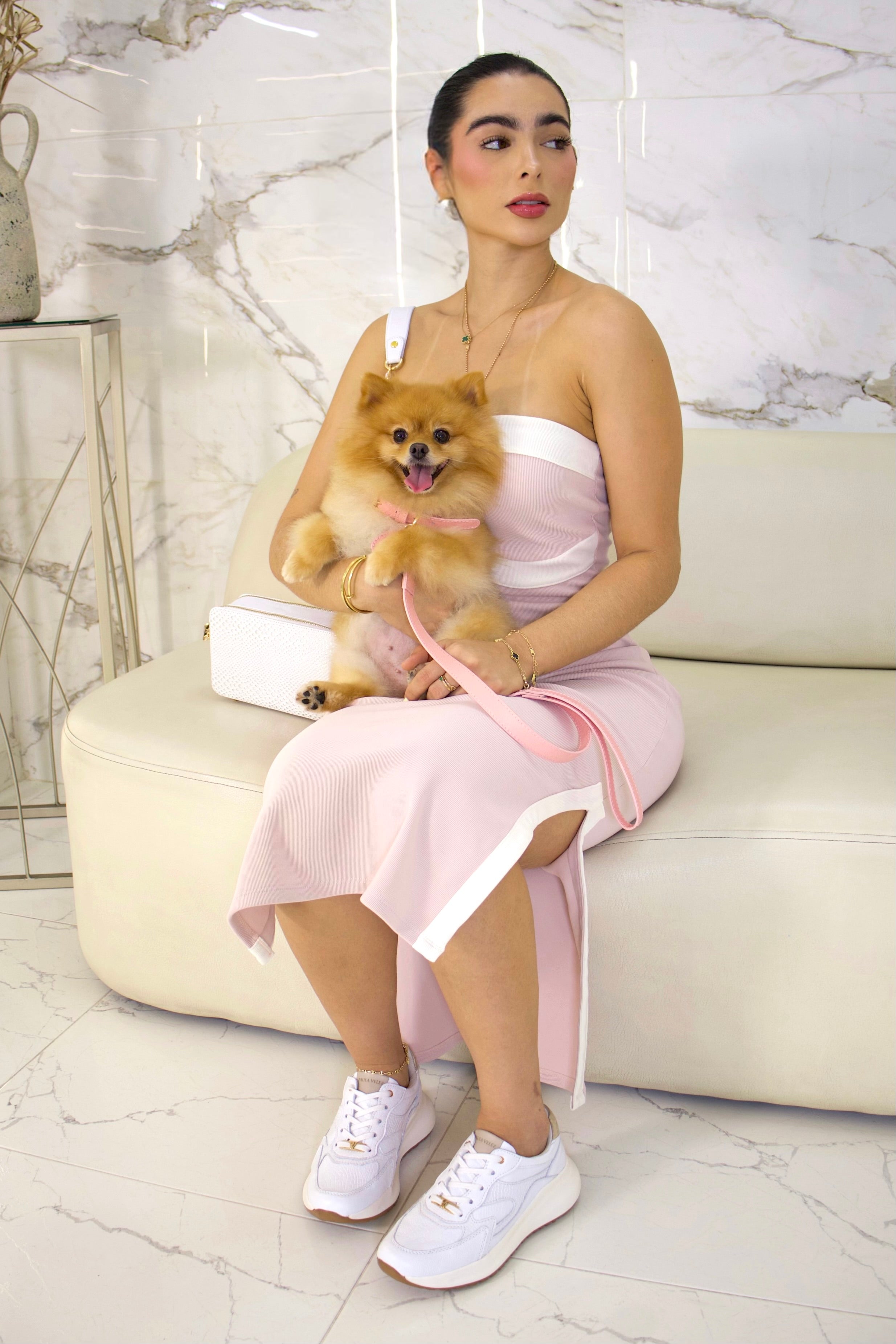 Correa en cuero rosa para perritos