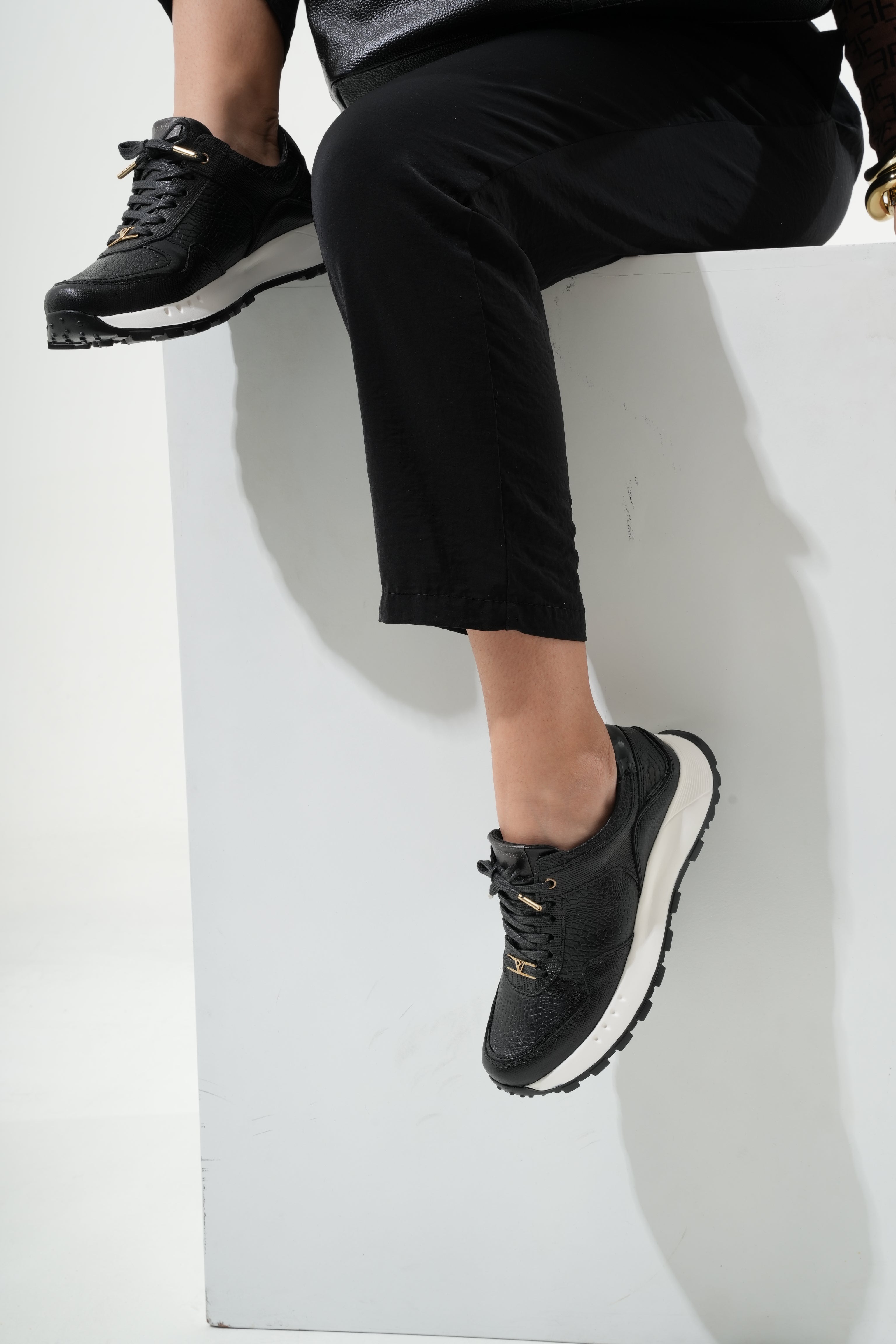 Tenis Denver Negro Charol Nadal