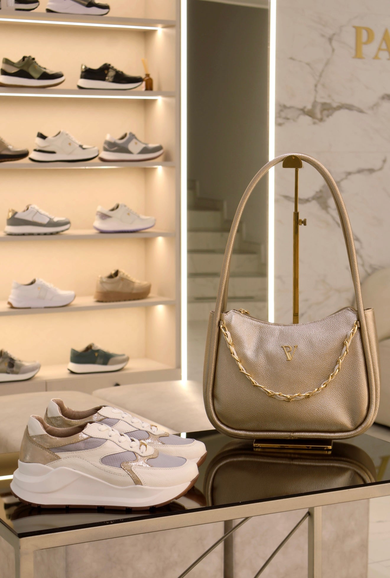 Tenis de cuero Samara talco baby blue Dakota