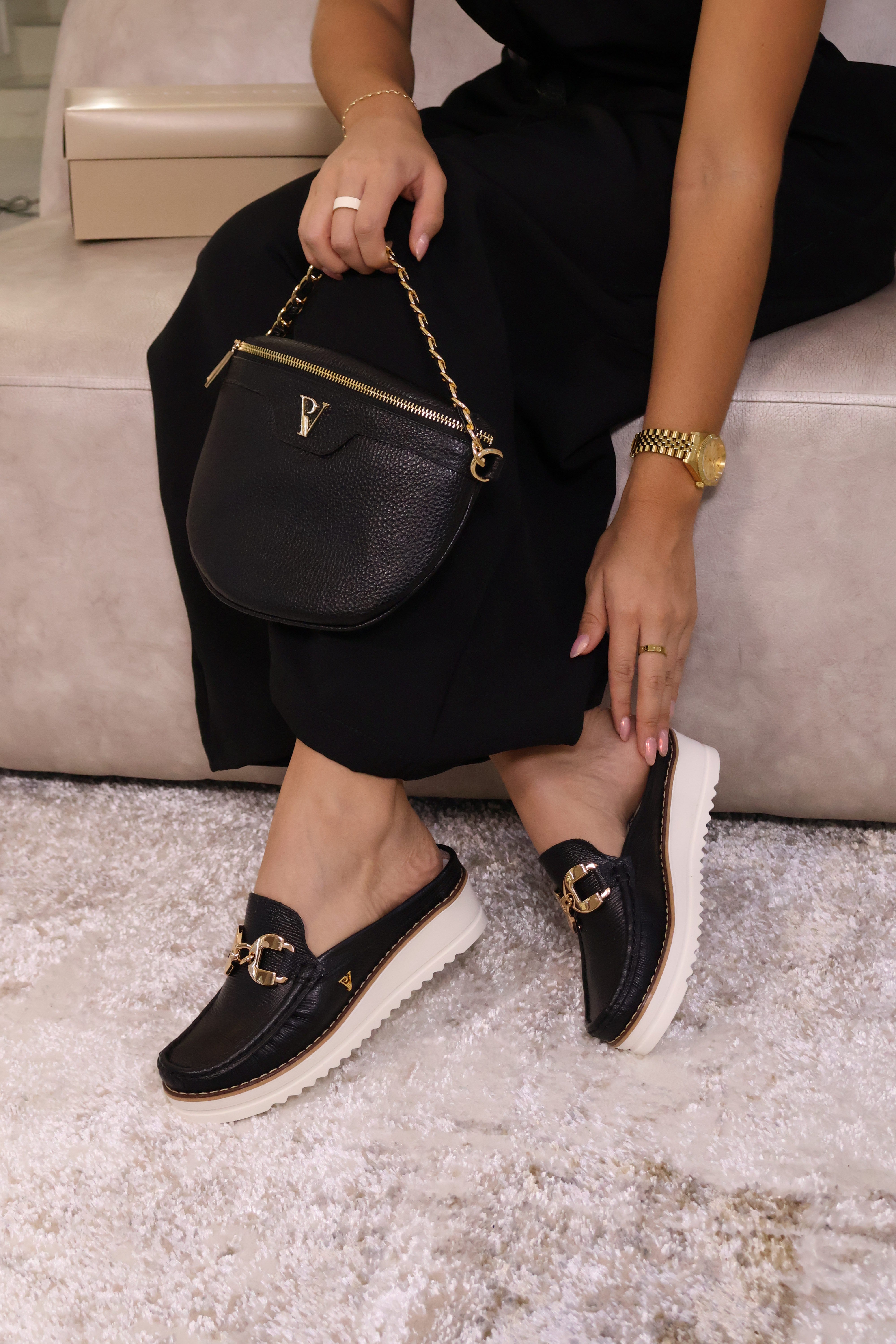 Sueco Cleo Soft Gold Negro