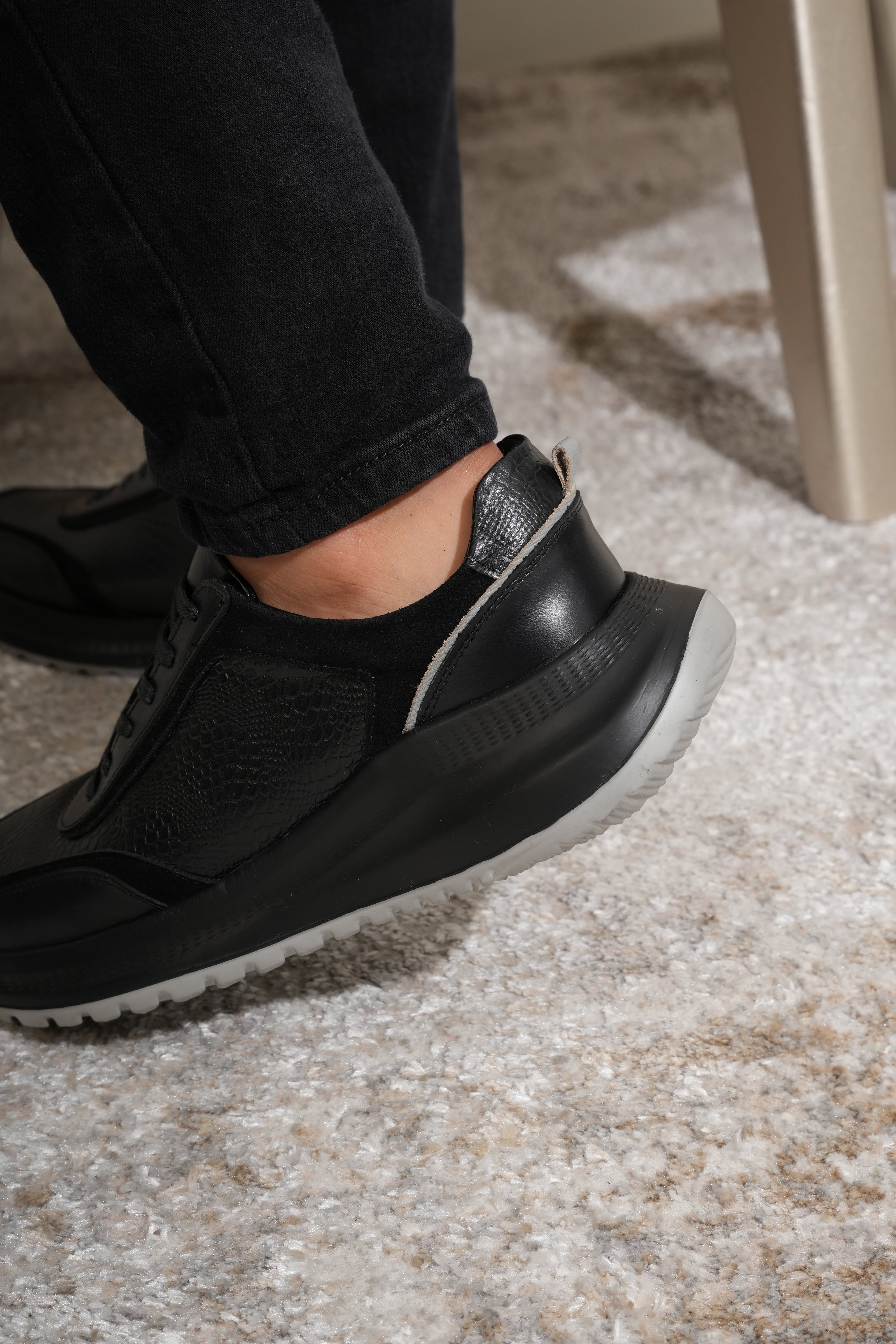 Tenis Origen para hombre en cuero Negro Largarto Panda