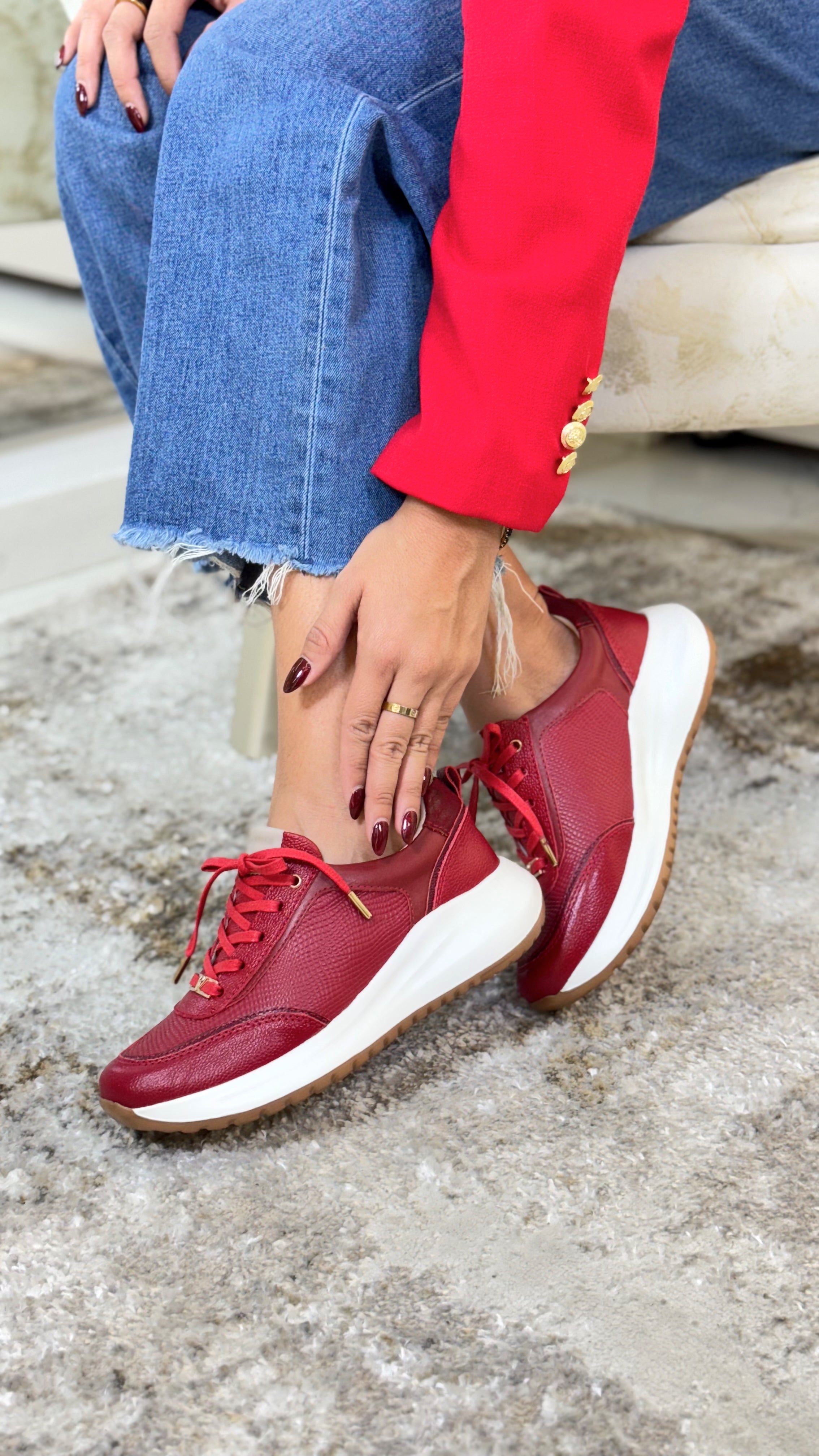 Tenis Origen Rojo en Cuero