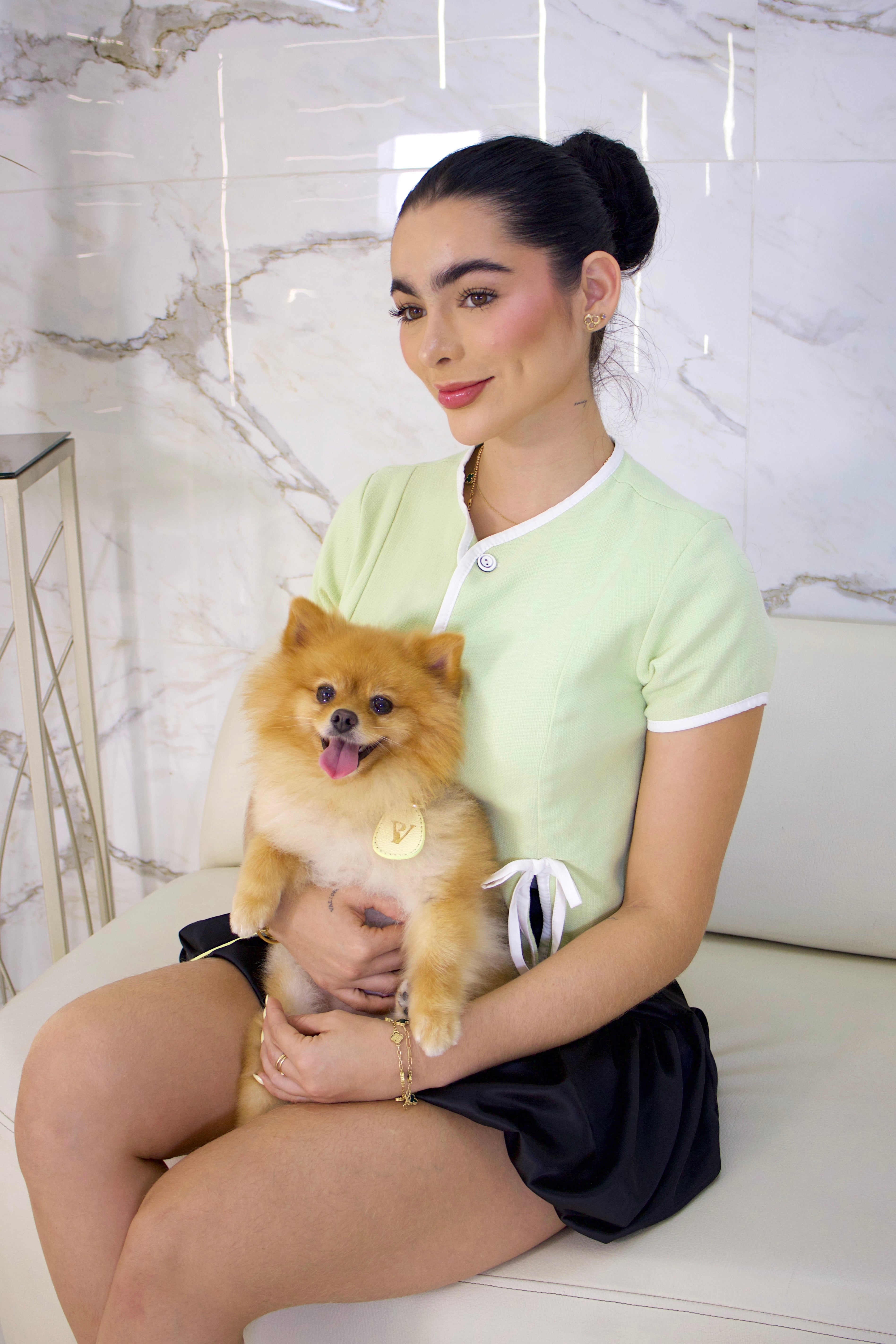 Correa en cuero amarillo para perritos