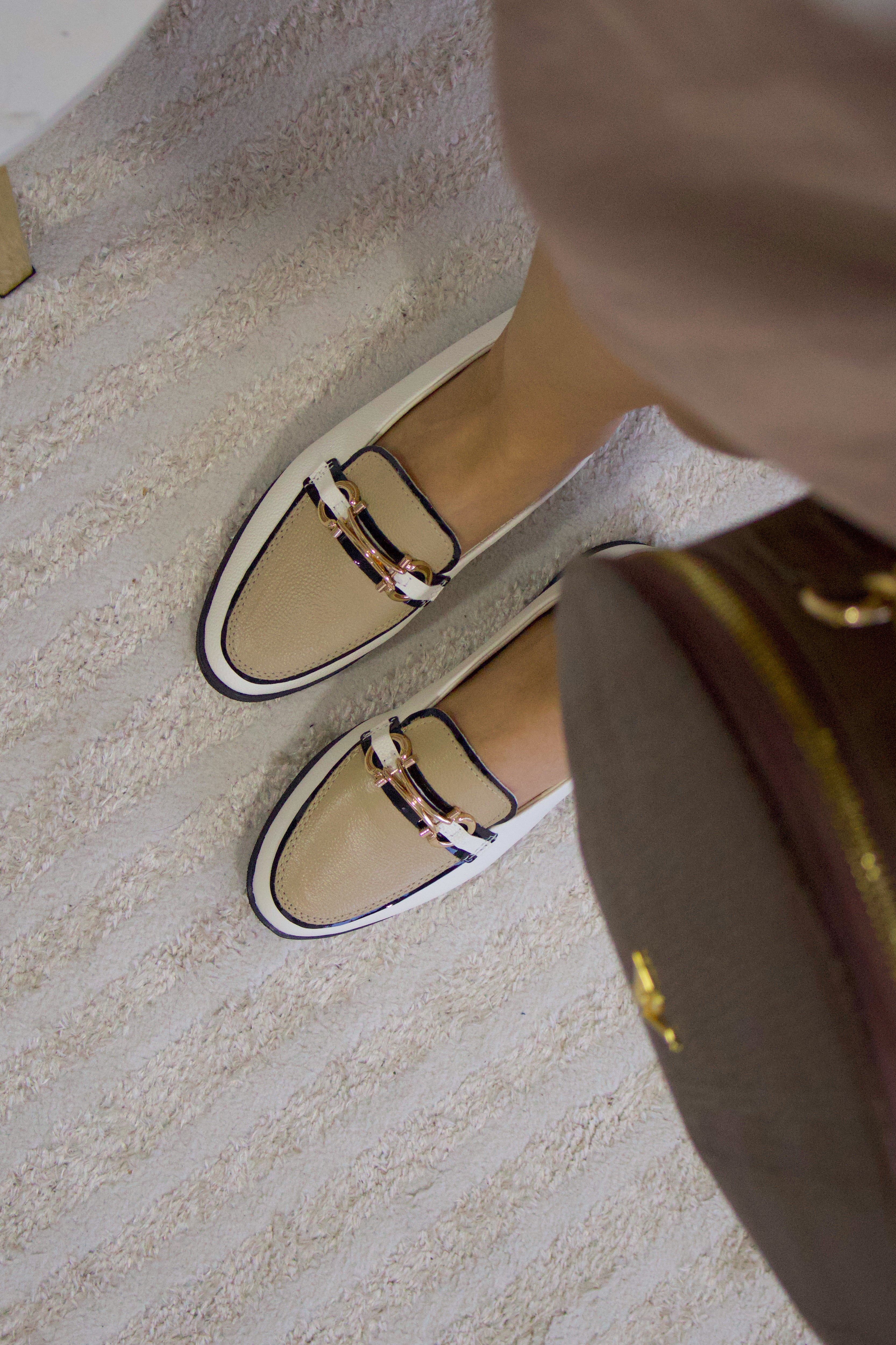 Baleta dalia taupe talco vivos negros