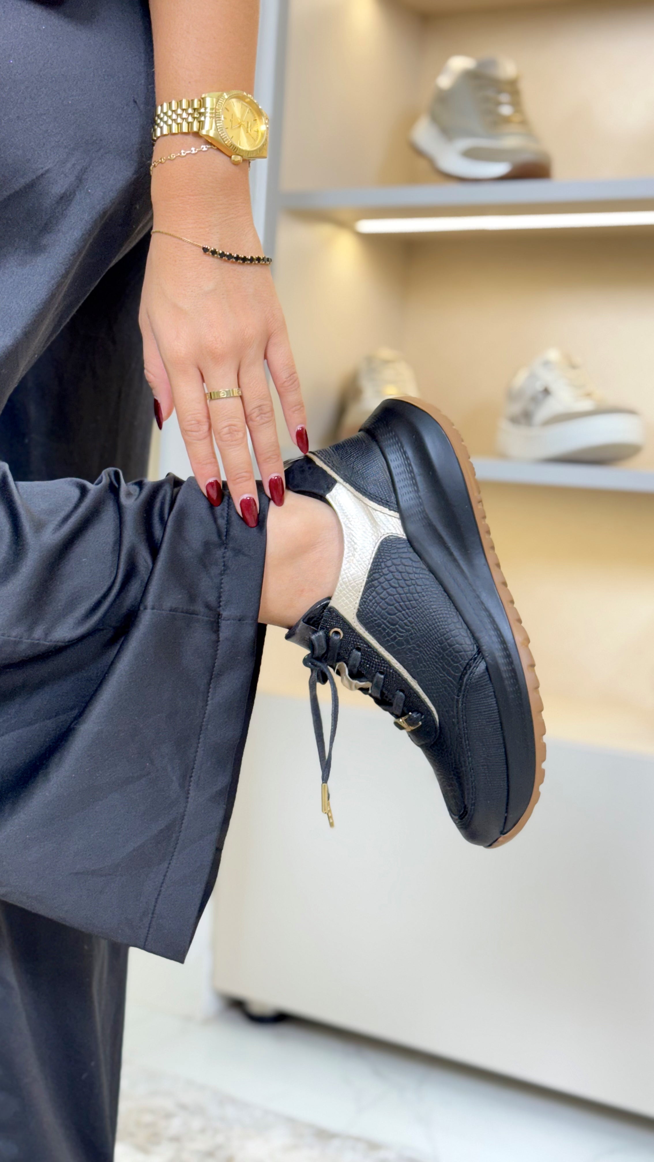 Tenis Origen Negro Oro Panda