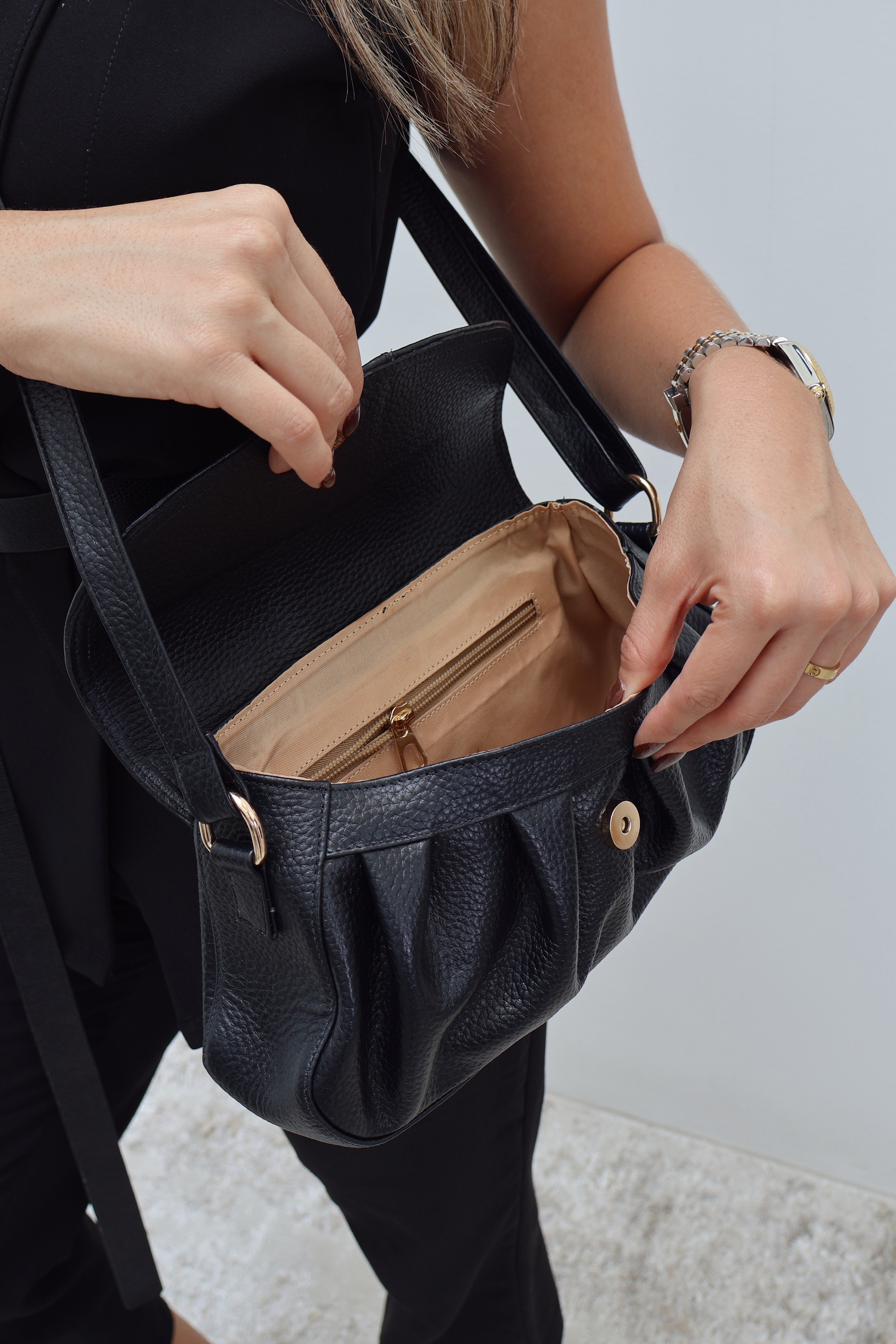 Bolso Adara en Cuero Negro