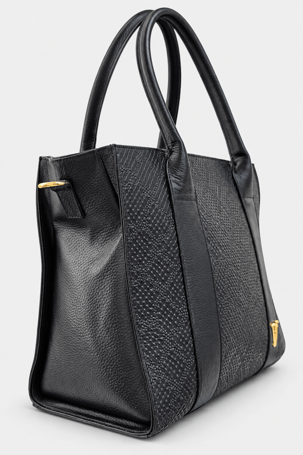 Bolso Firenze en cuero Negro - Paula Vélez - PAULA VELEZ