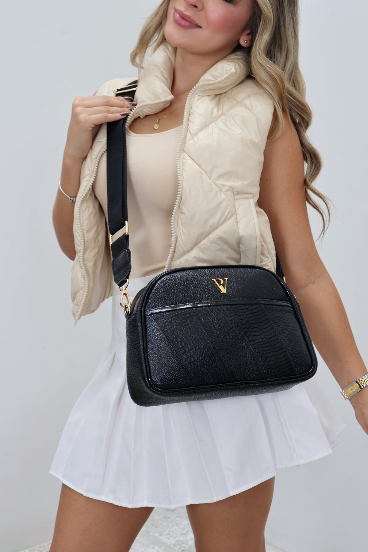 Bolso Mae Negro en Cuero - PAULA VELEZ