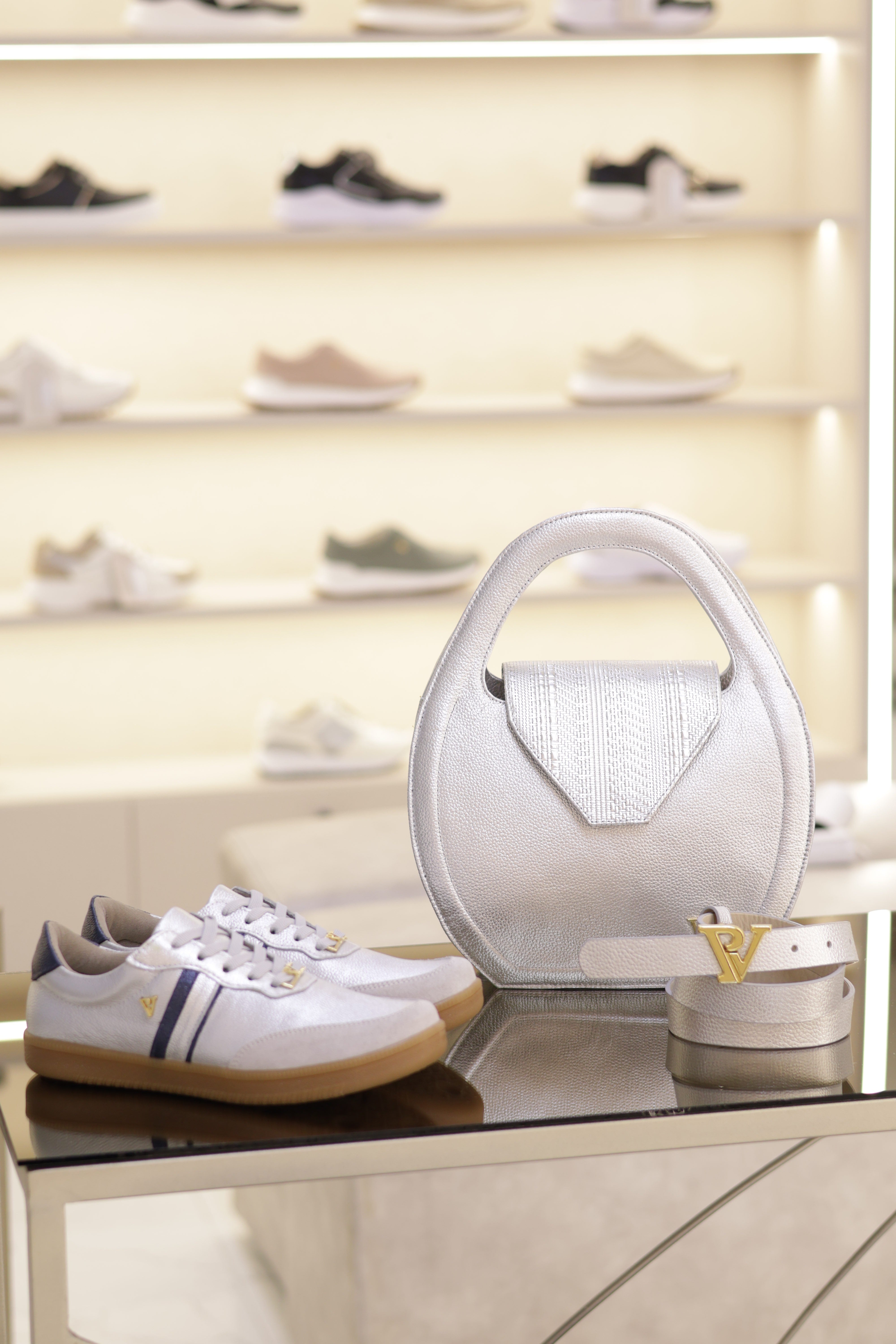 Tenis Megan Plata x azul en cuero