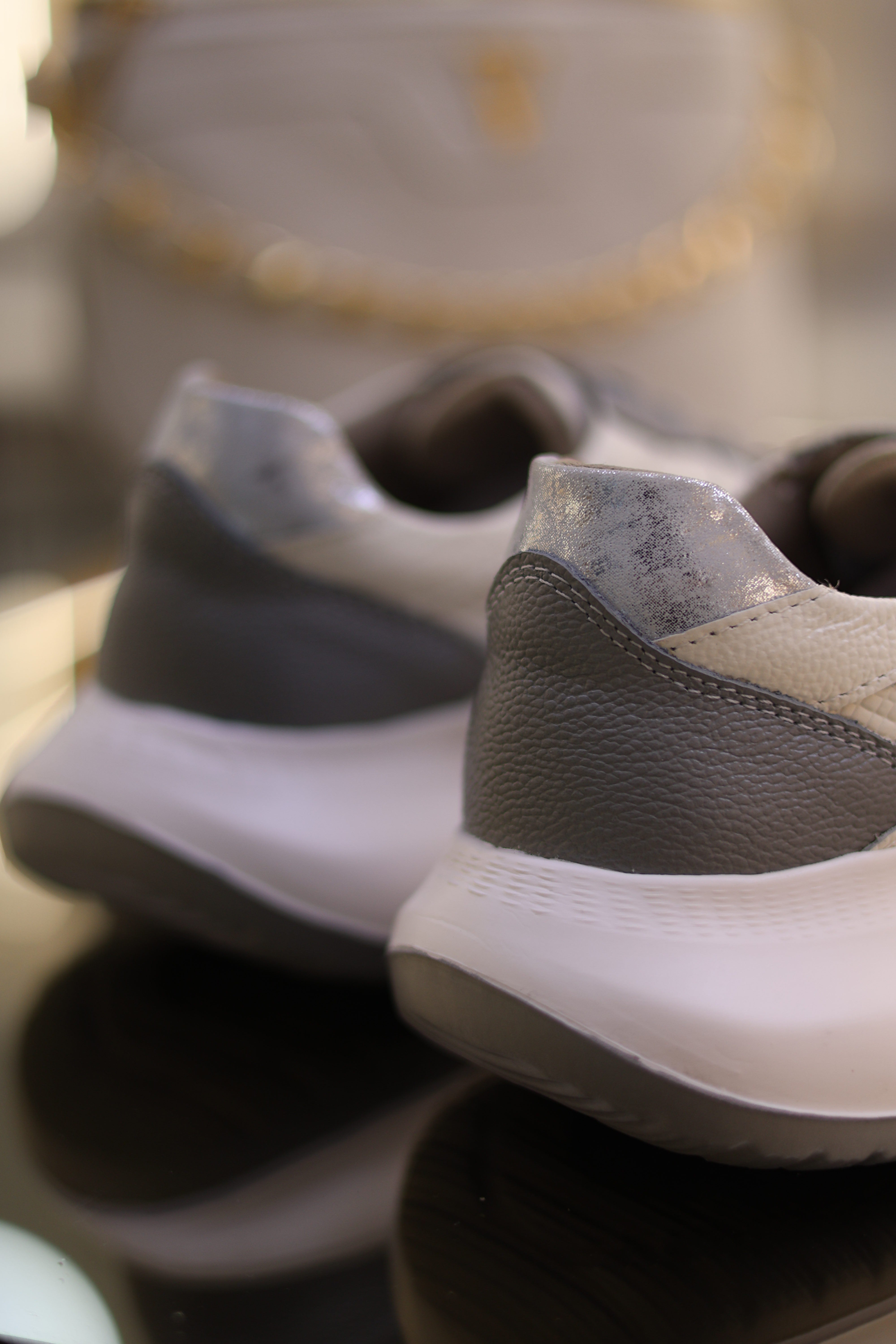 Tenis Samara Talco x gris en cuero