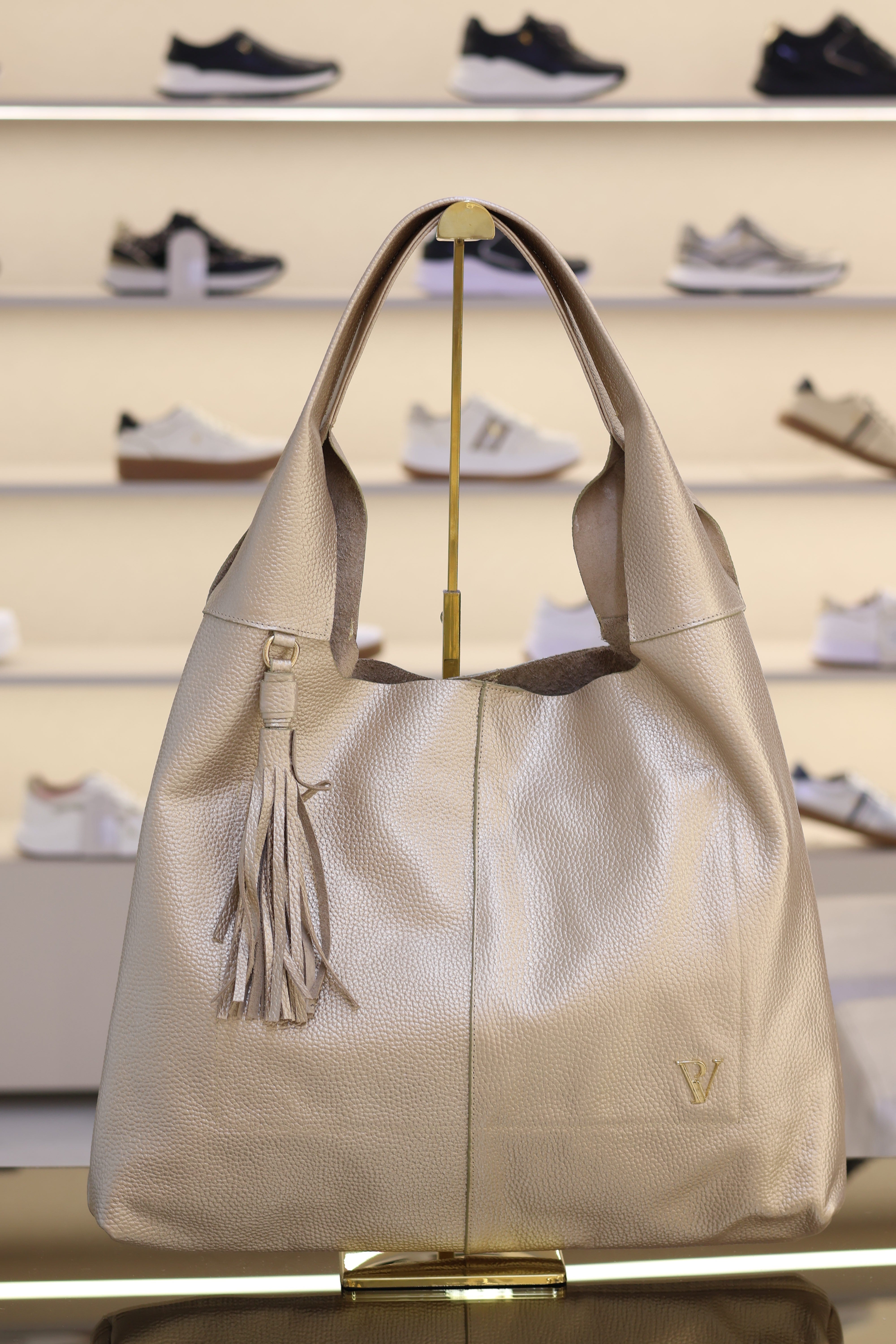Bolso Roma dorado en cuero