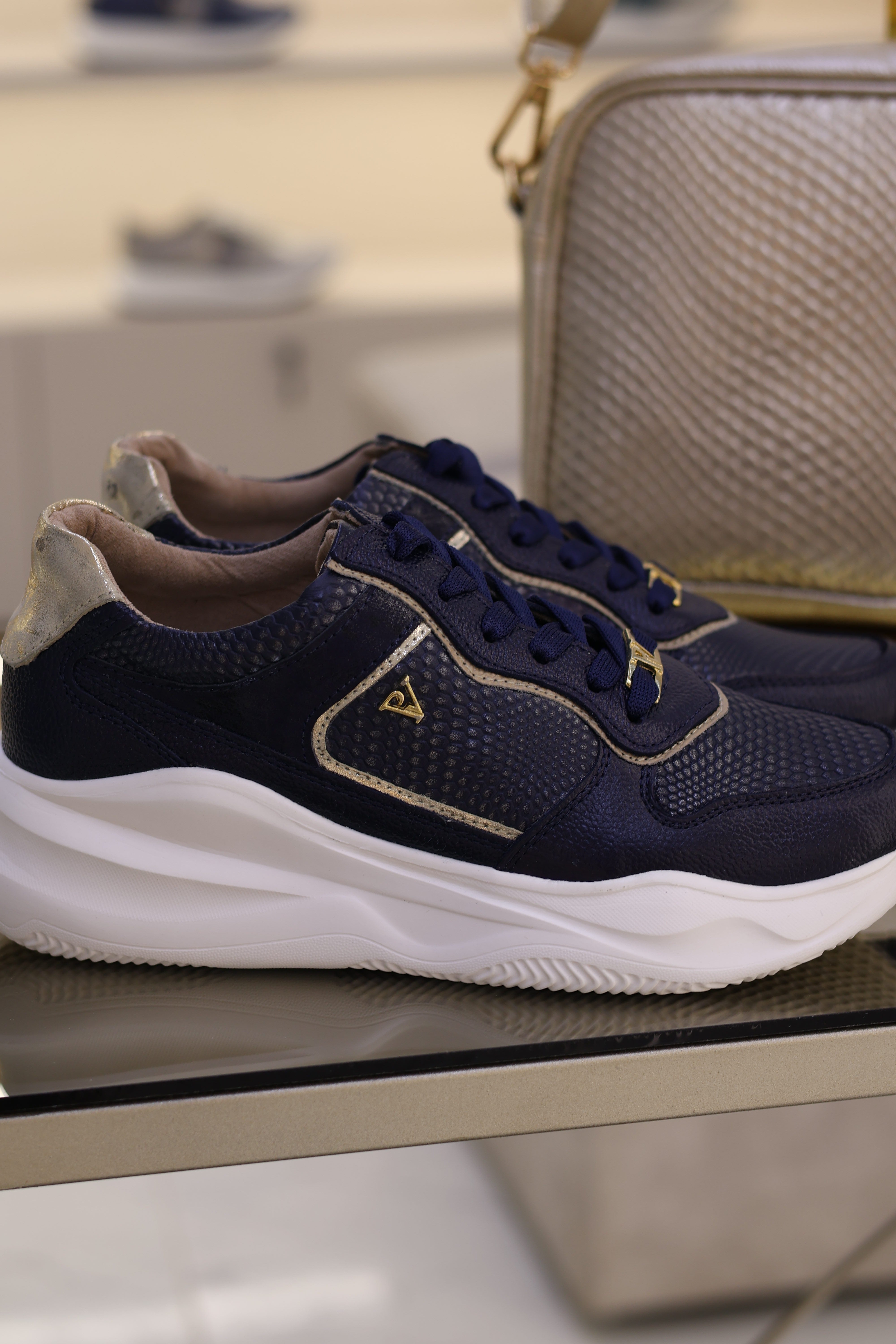 Tenis de cuero Romeo azul