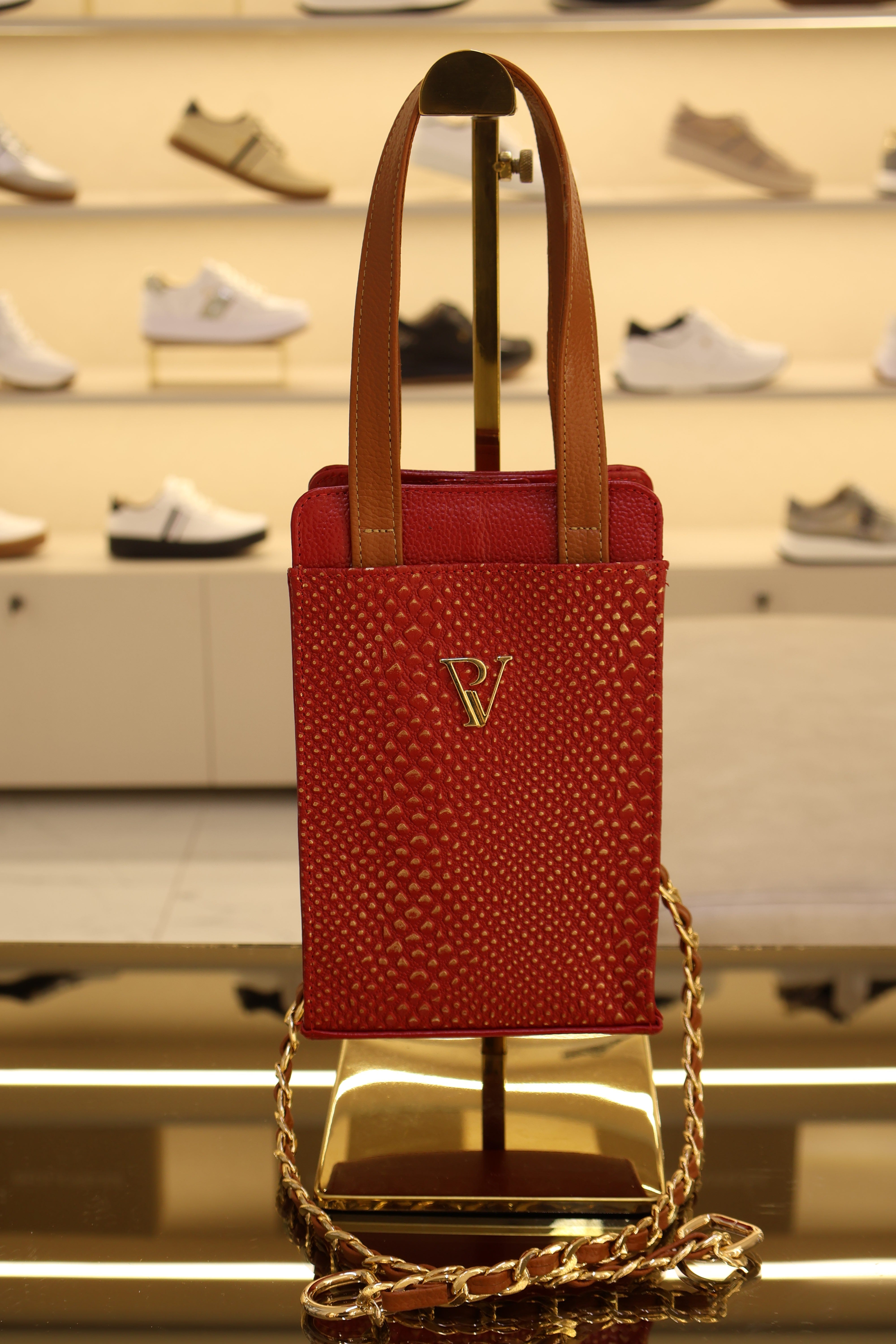 Manos libres valentino en cuero rojo luxury