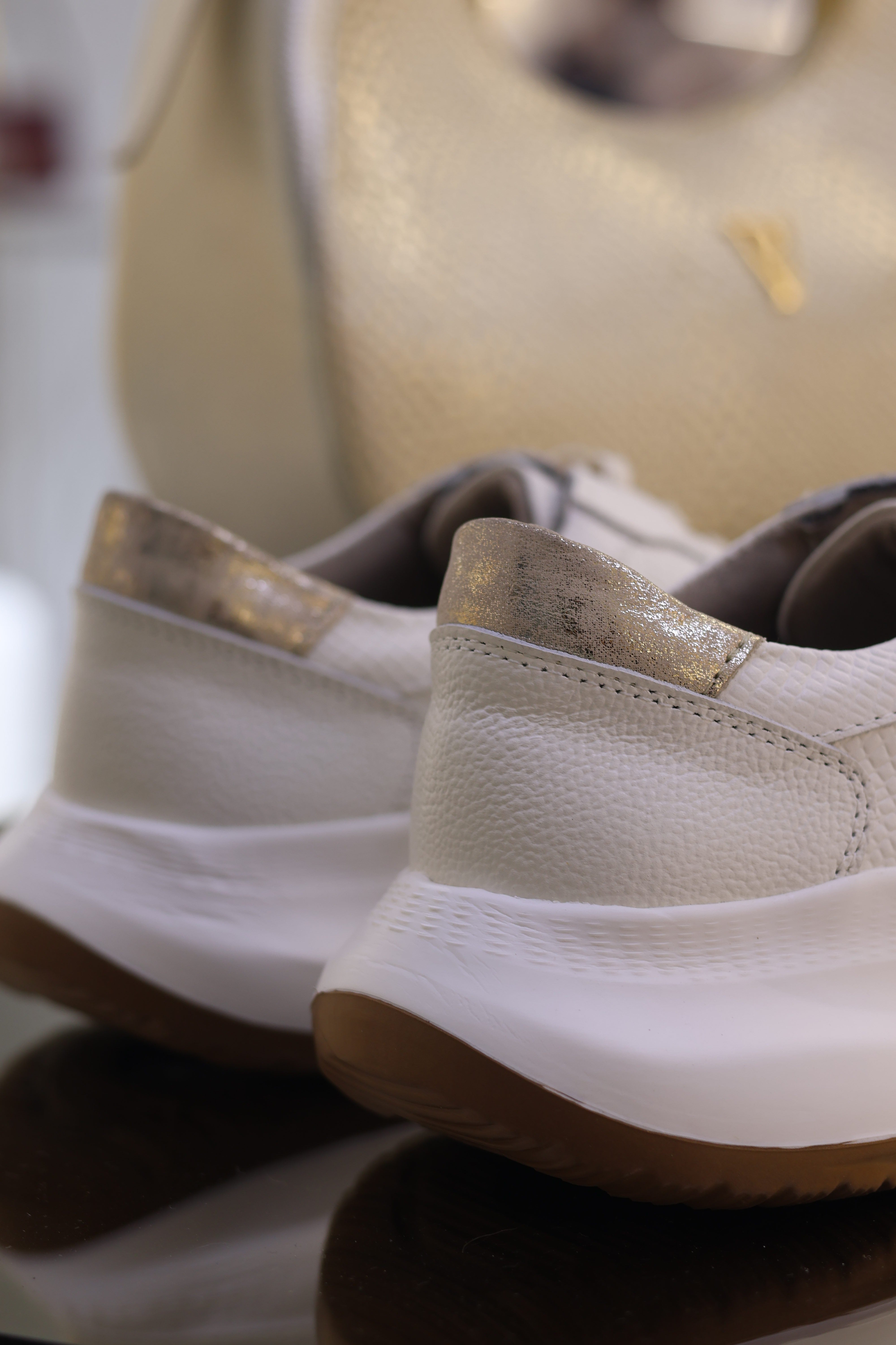 tenis chanel talco pandora