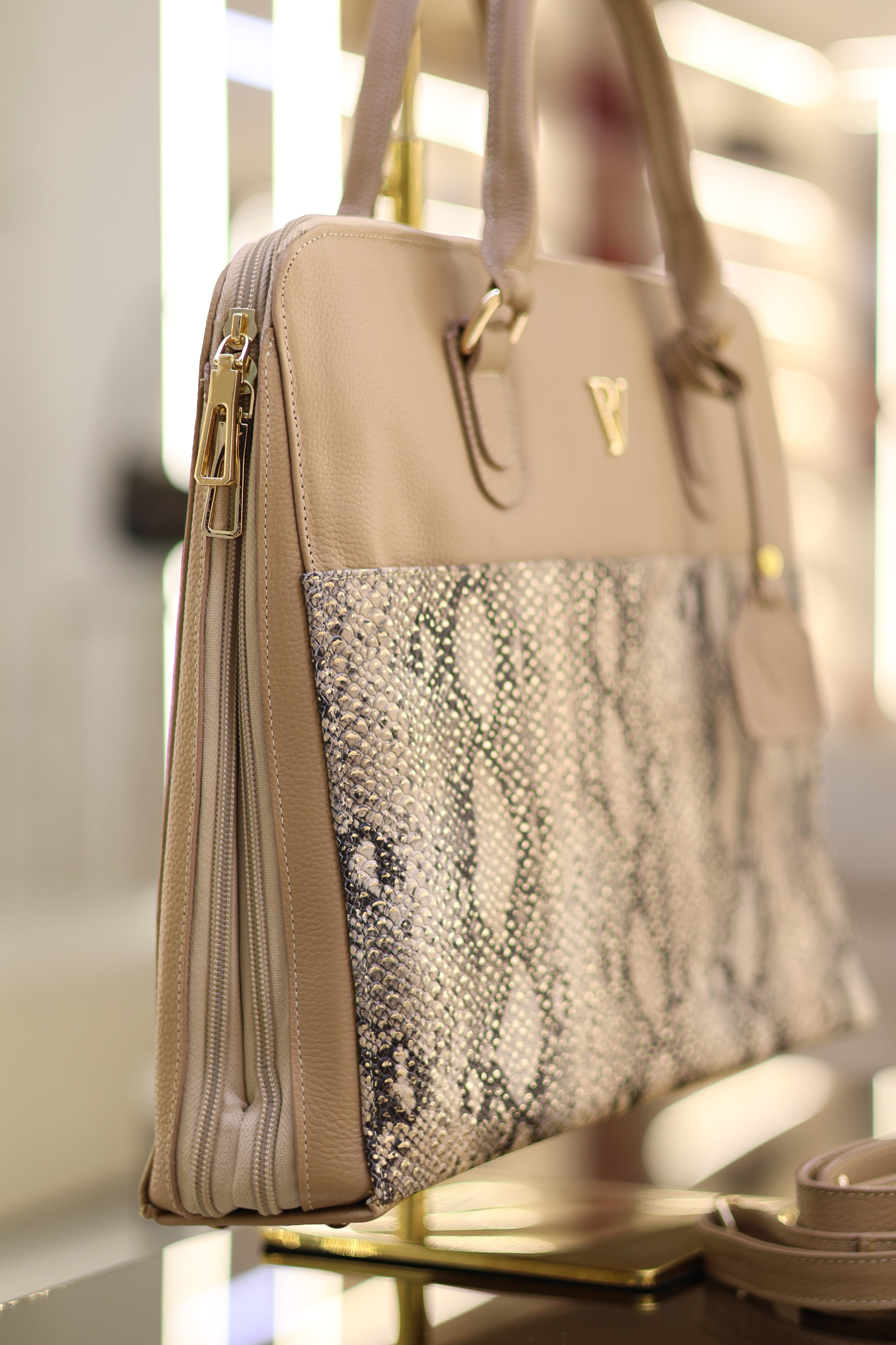 Bolso de cuero ejecutivo taupe x pitón