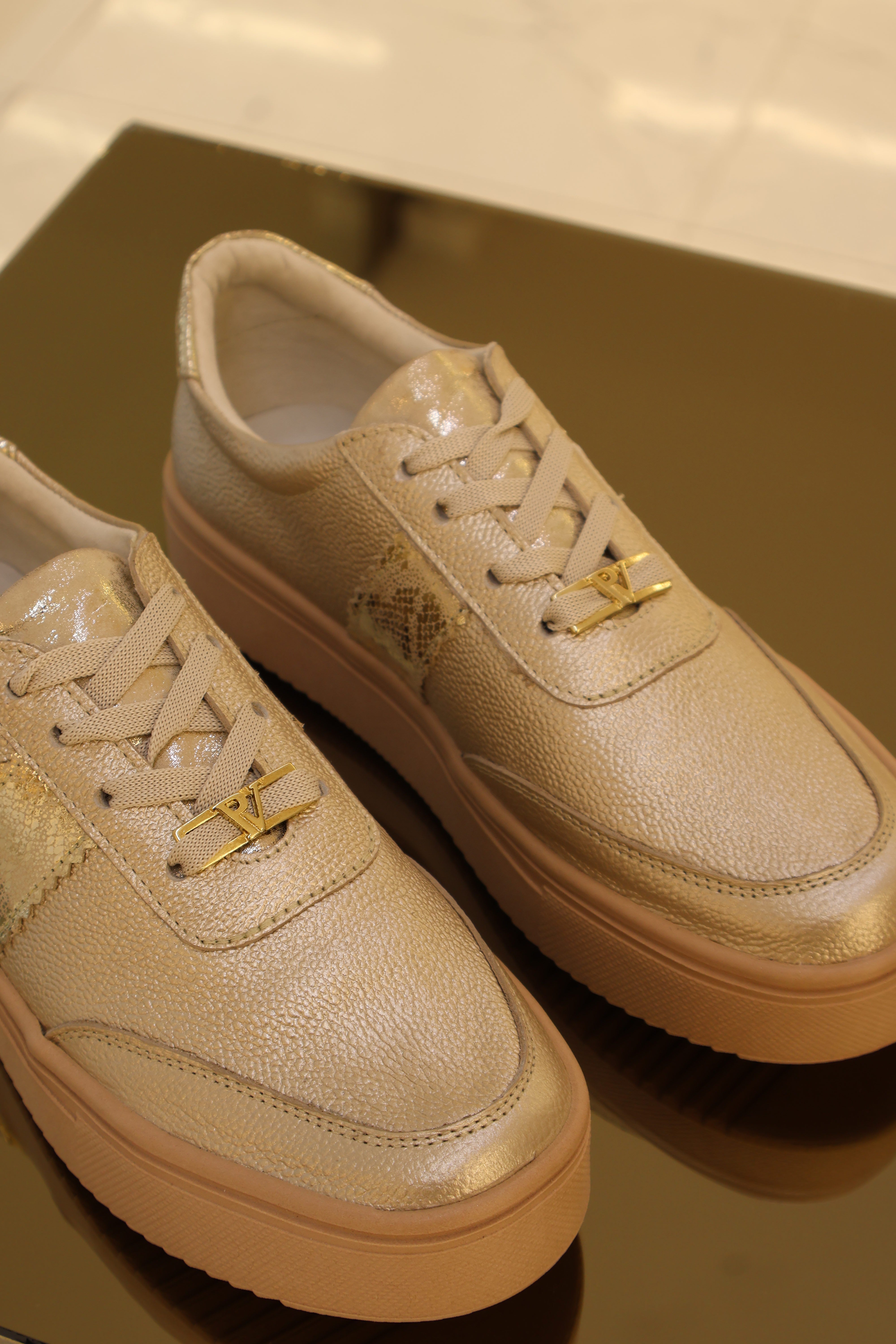 Tenis de cuero Megan Oro Gold