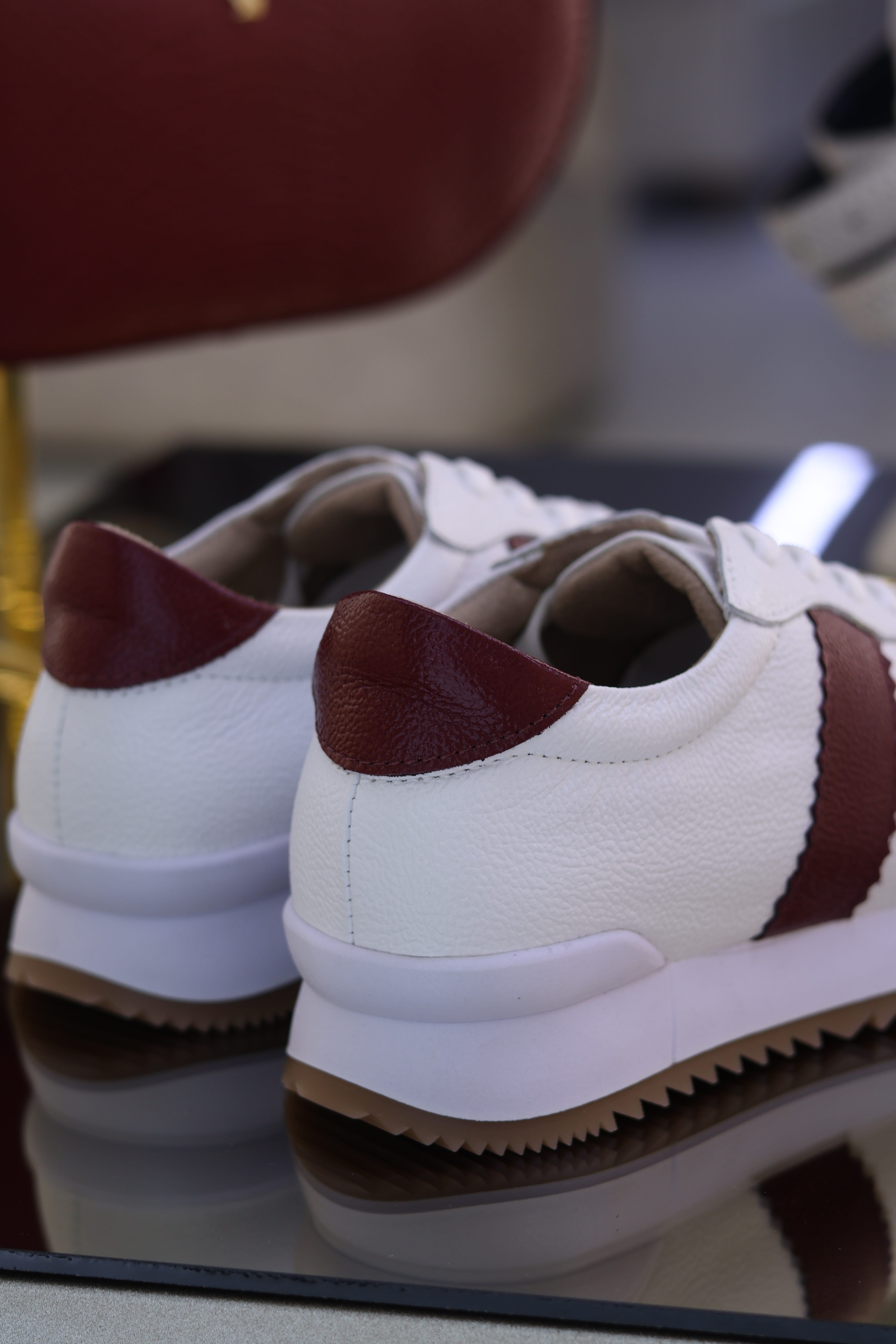 Tenis de cuero Oso blanco vino Luigi