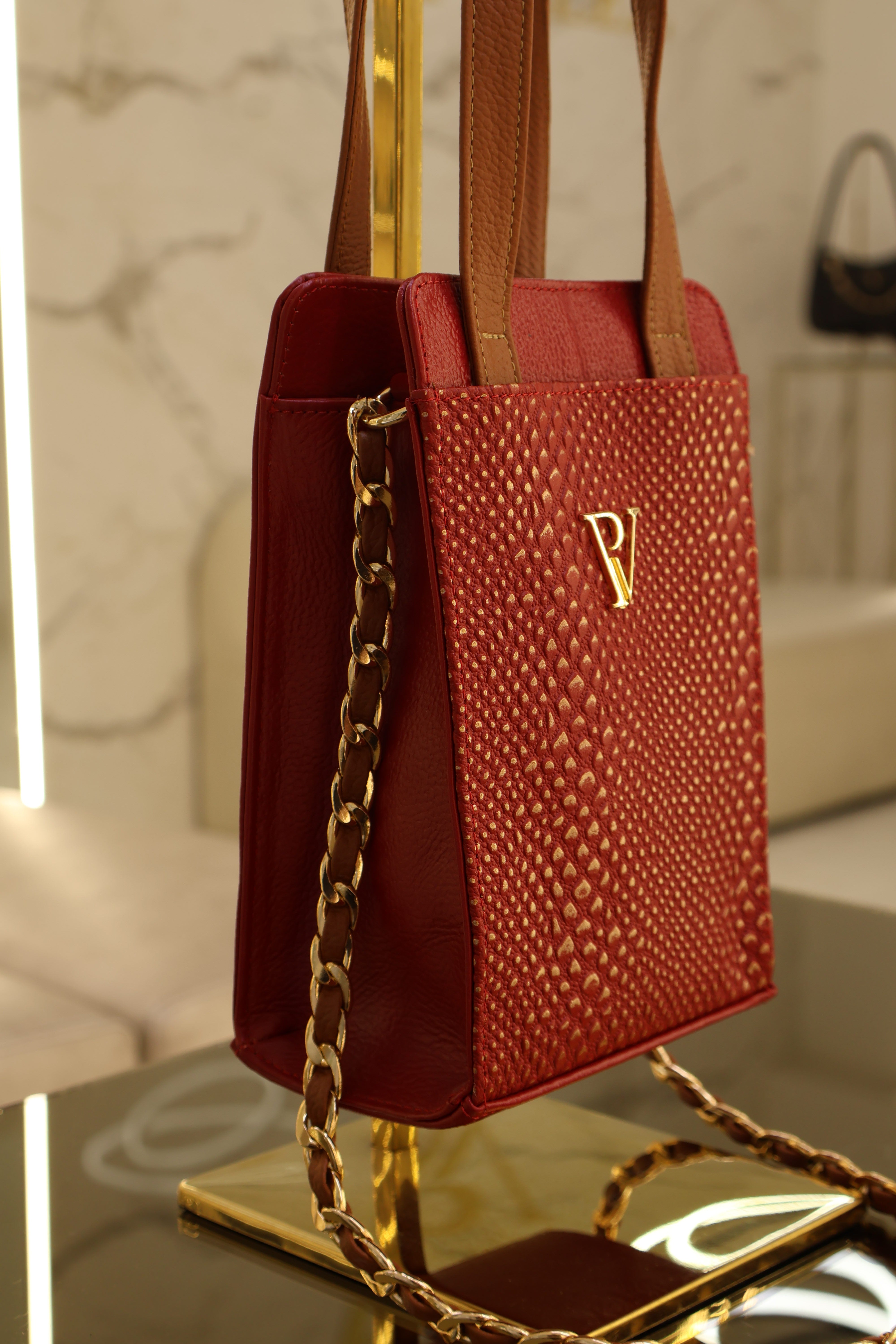 Manos libres valentino en cuero rojo luxury