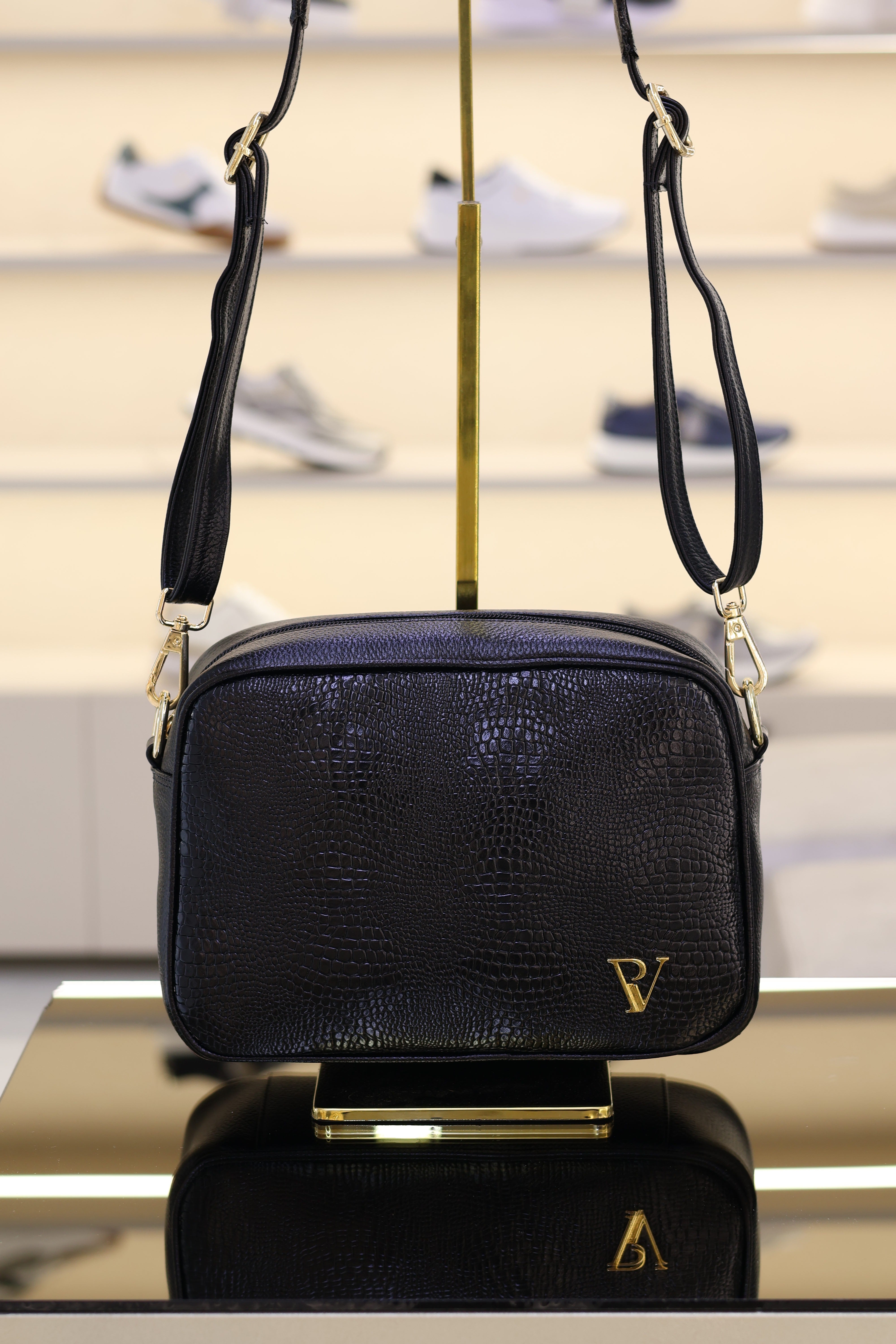 Manos libres emma en cuero negro folia