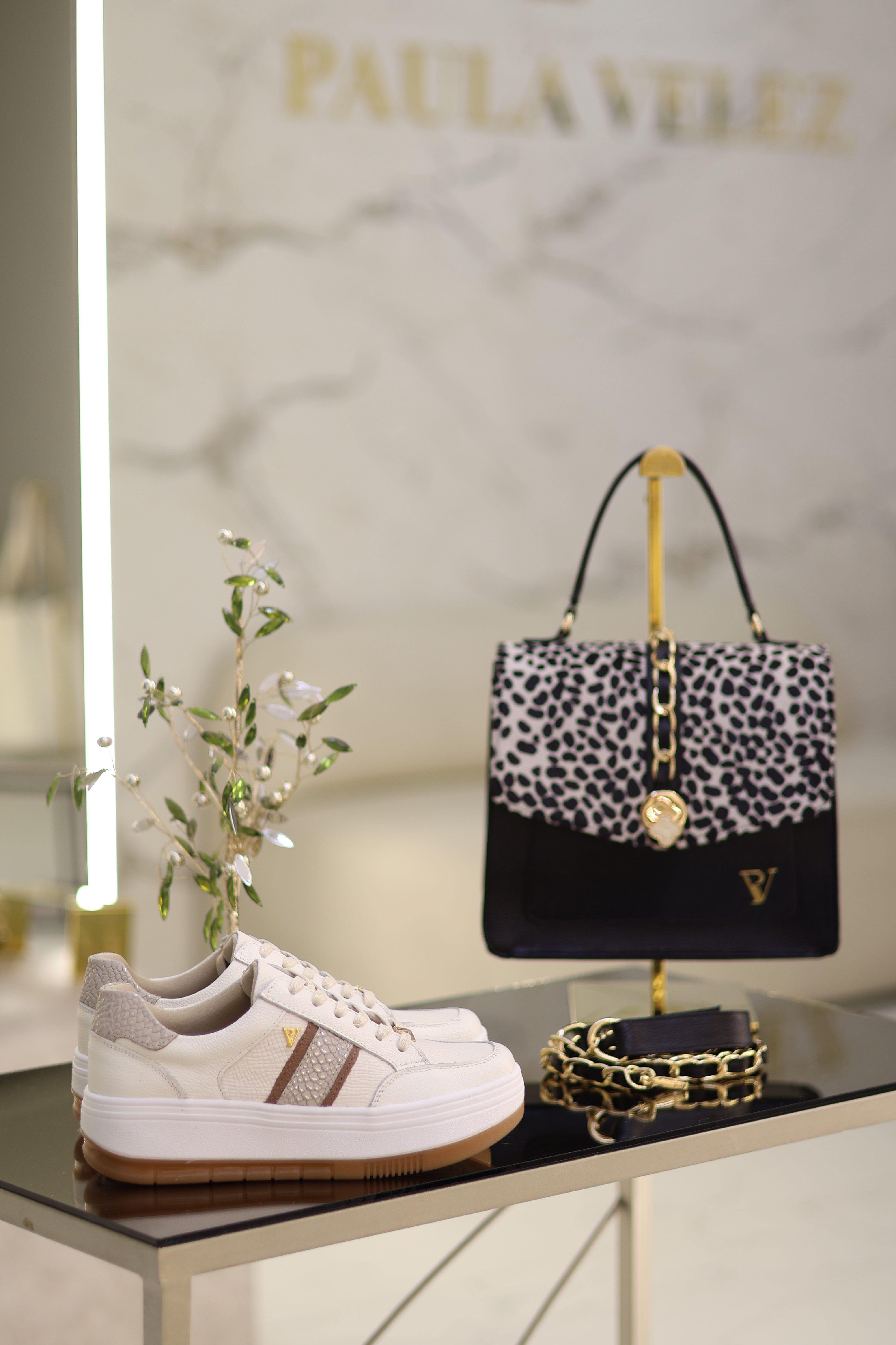 Tenis Aspen Talco x Miel en cuero