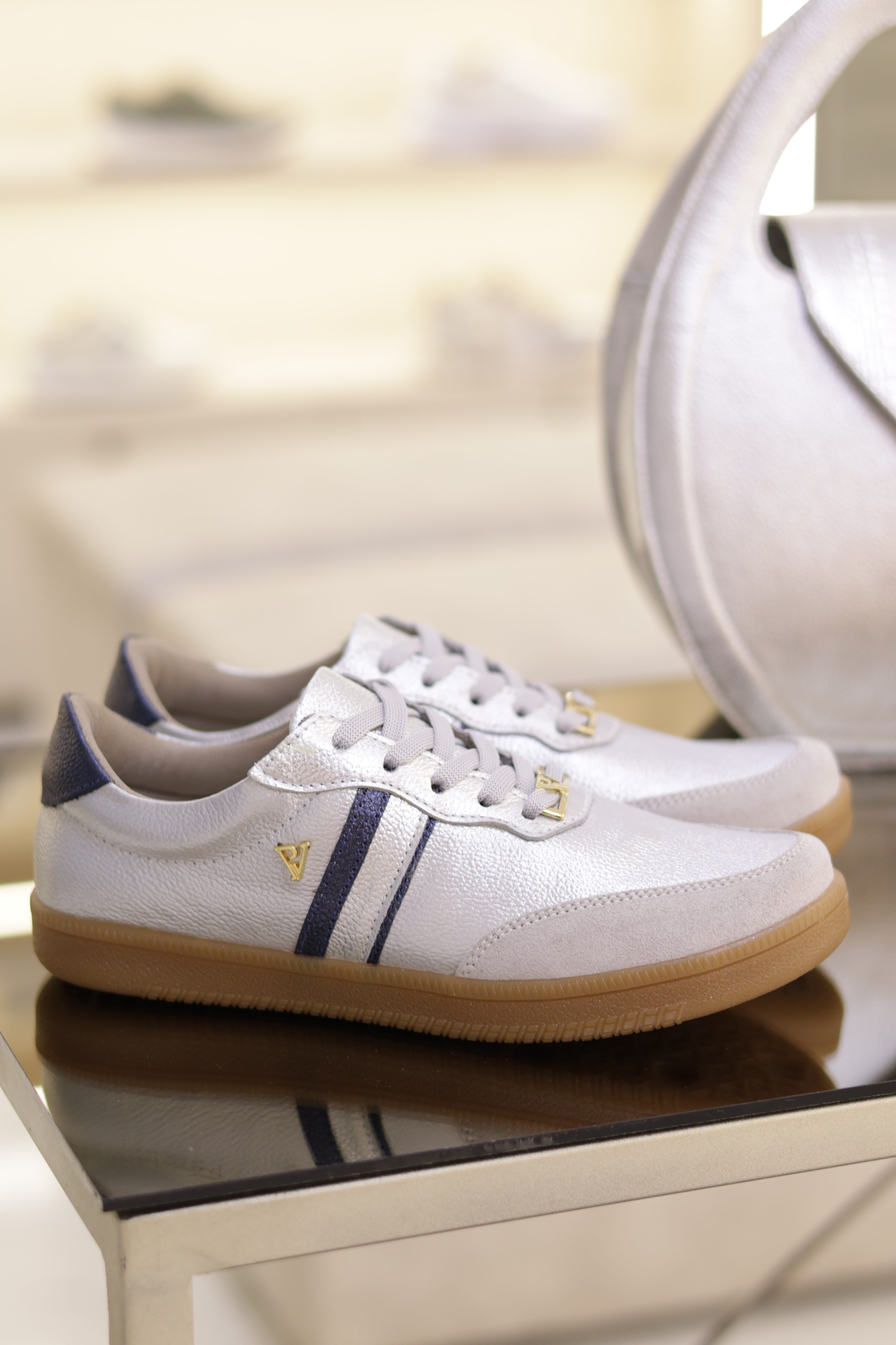 Tenis Megan Plata x azul en cuero