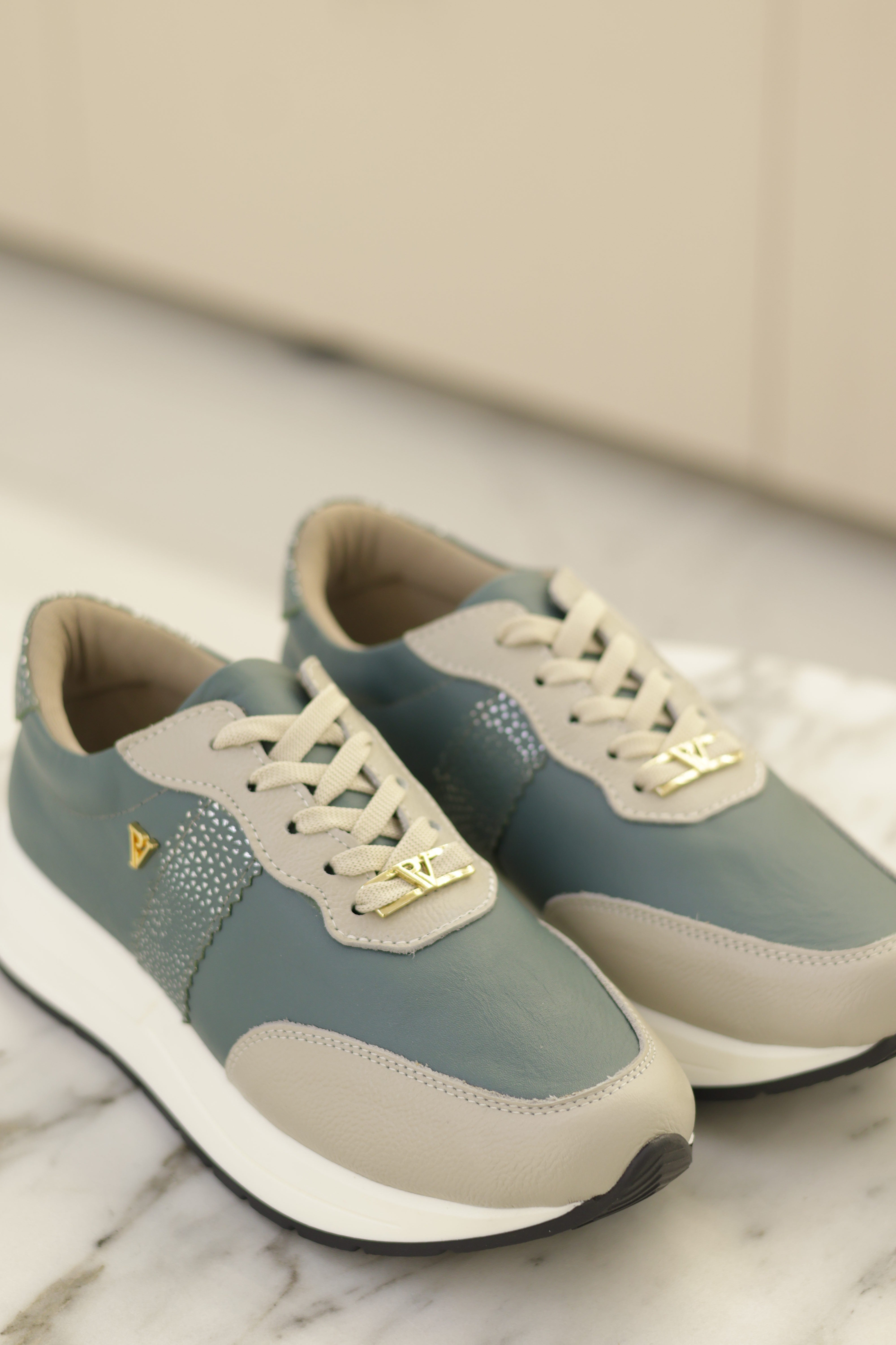 Tenis oso agave náutico en cuero