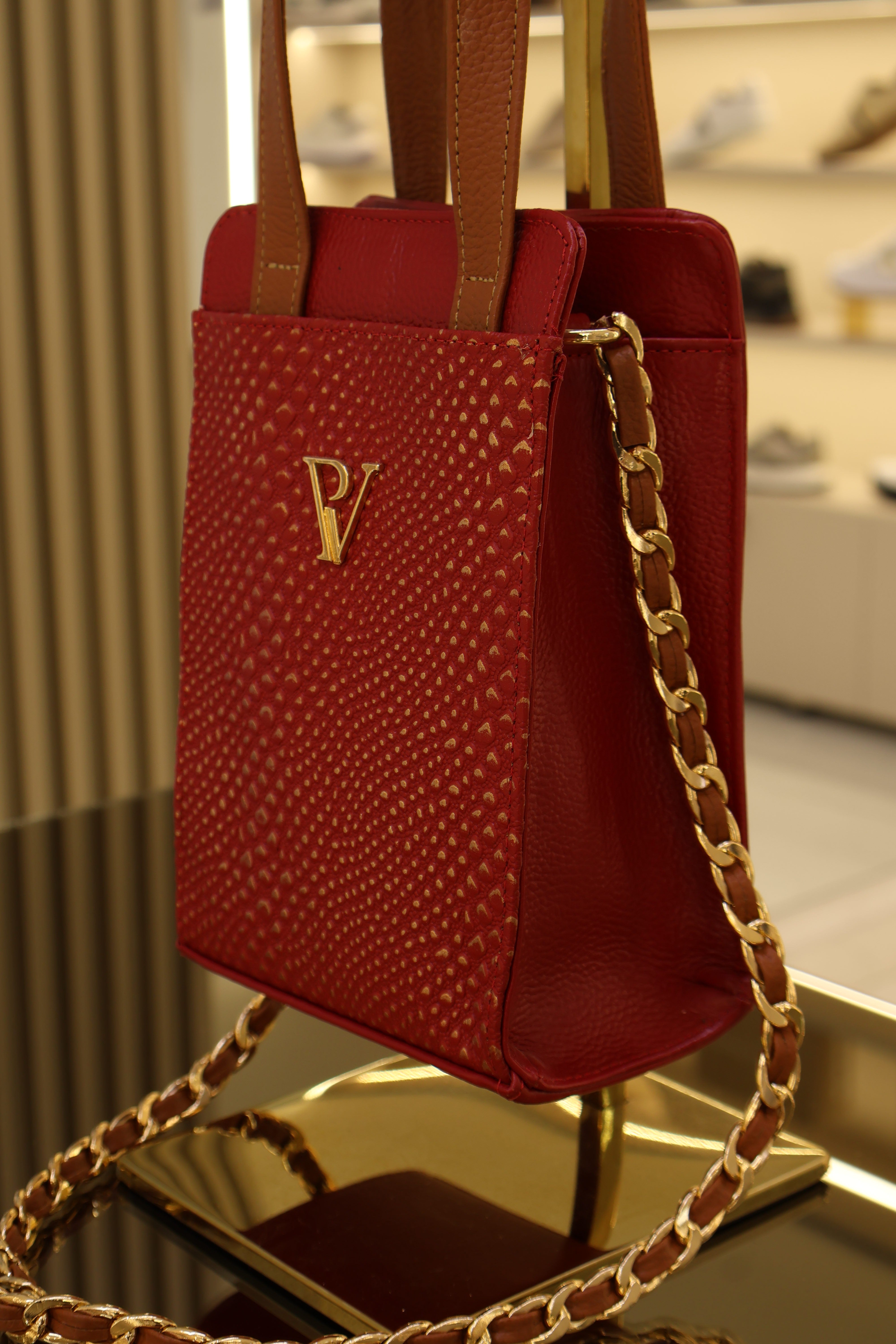 Manos libres valentino en cuero rojo luxury