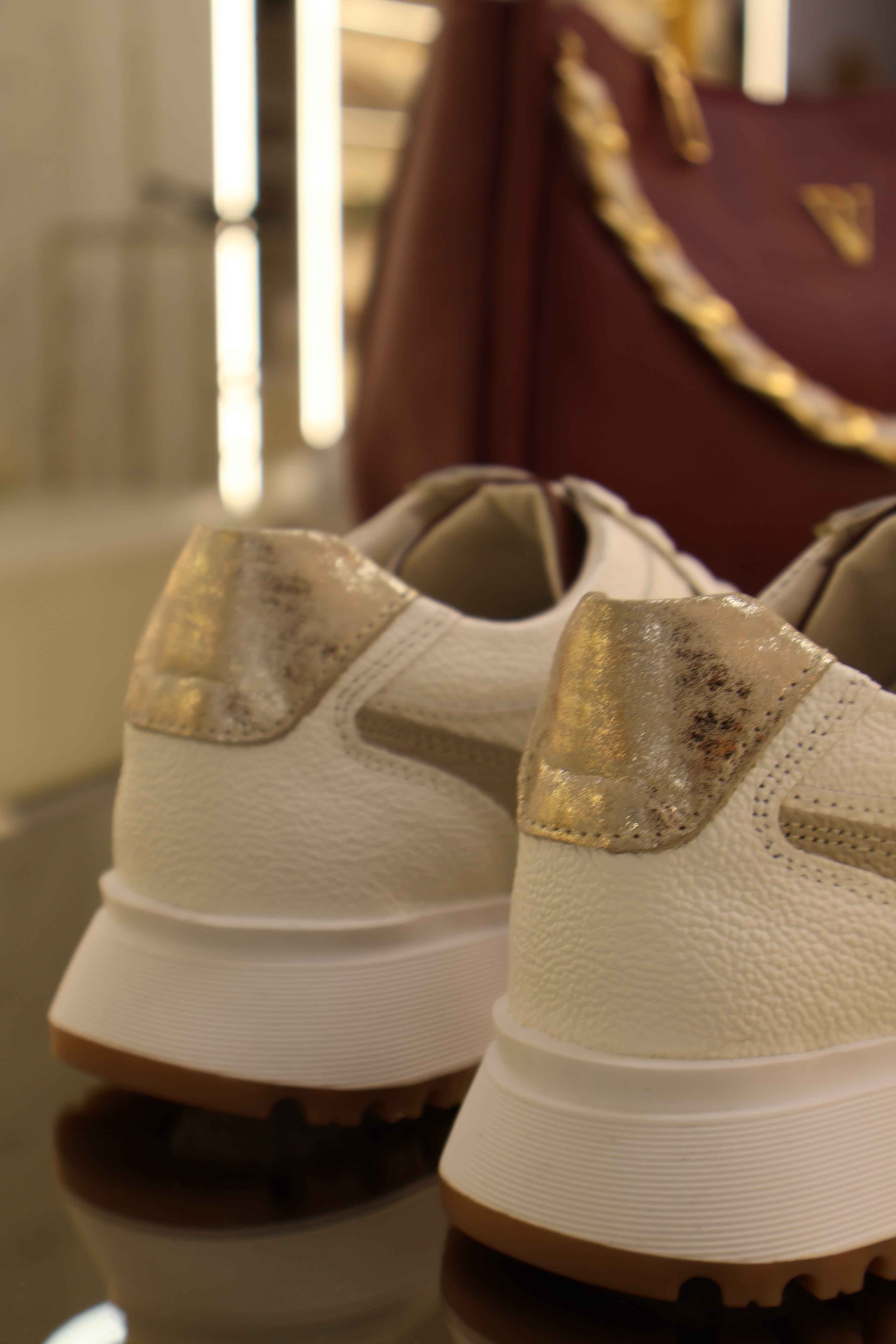 Romeo talco x cafe tenis en cuero
