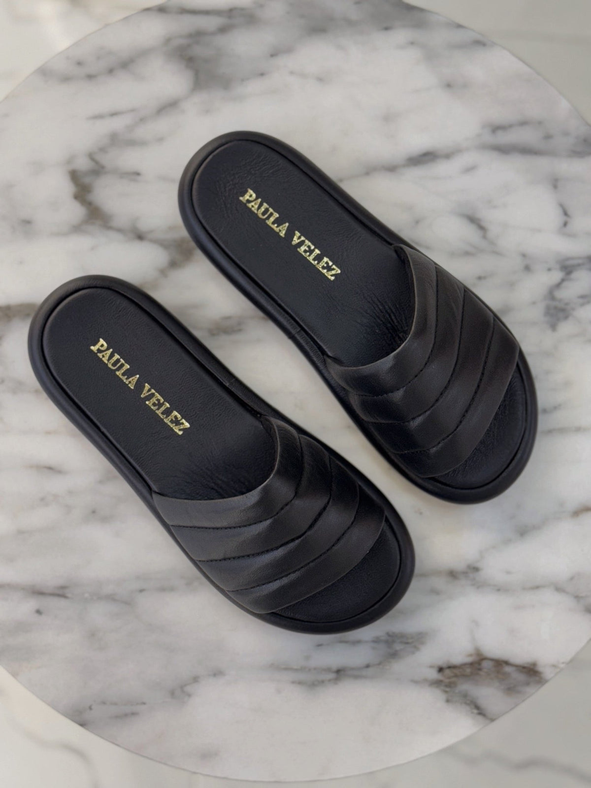 Sandalias Aura en cuero negro para mujer - Paula Vélez - PAULA VELEZ