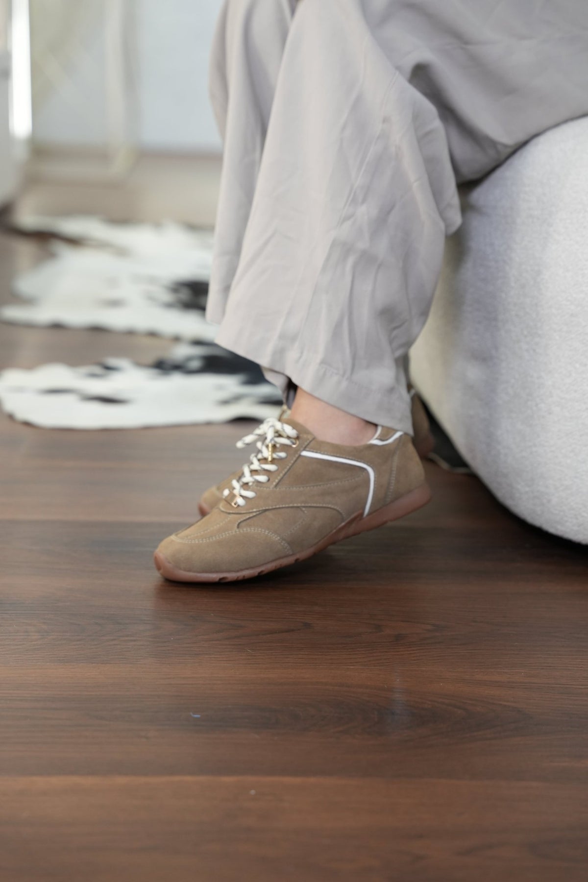 Tenis Boreal capuccino Miu en cuero gamuza - PAULA VELEZ