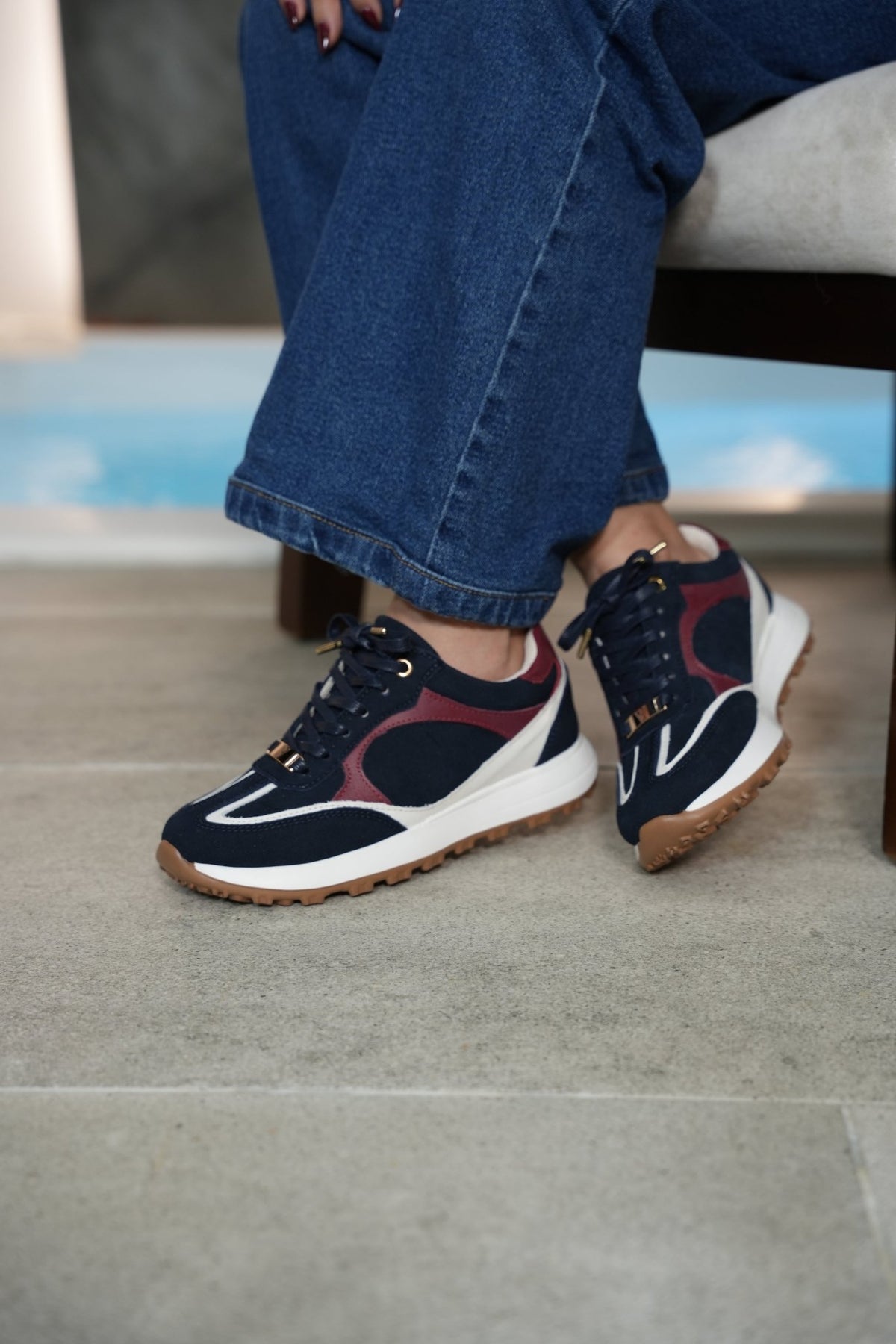 Tenis coffee azul rojo en cuero - PAULA VELEZ