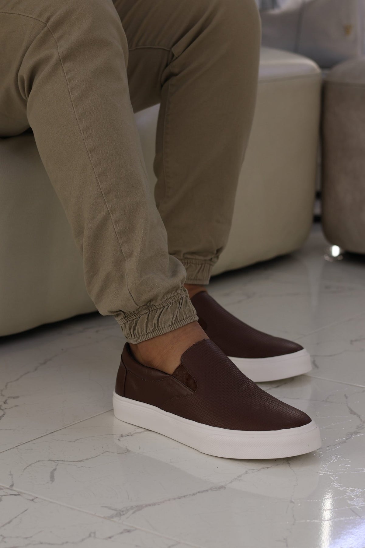 Tenis Lecco en cuero café para hombre - Paula Vélez - PAULA VELEZ