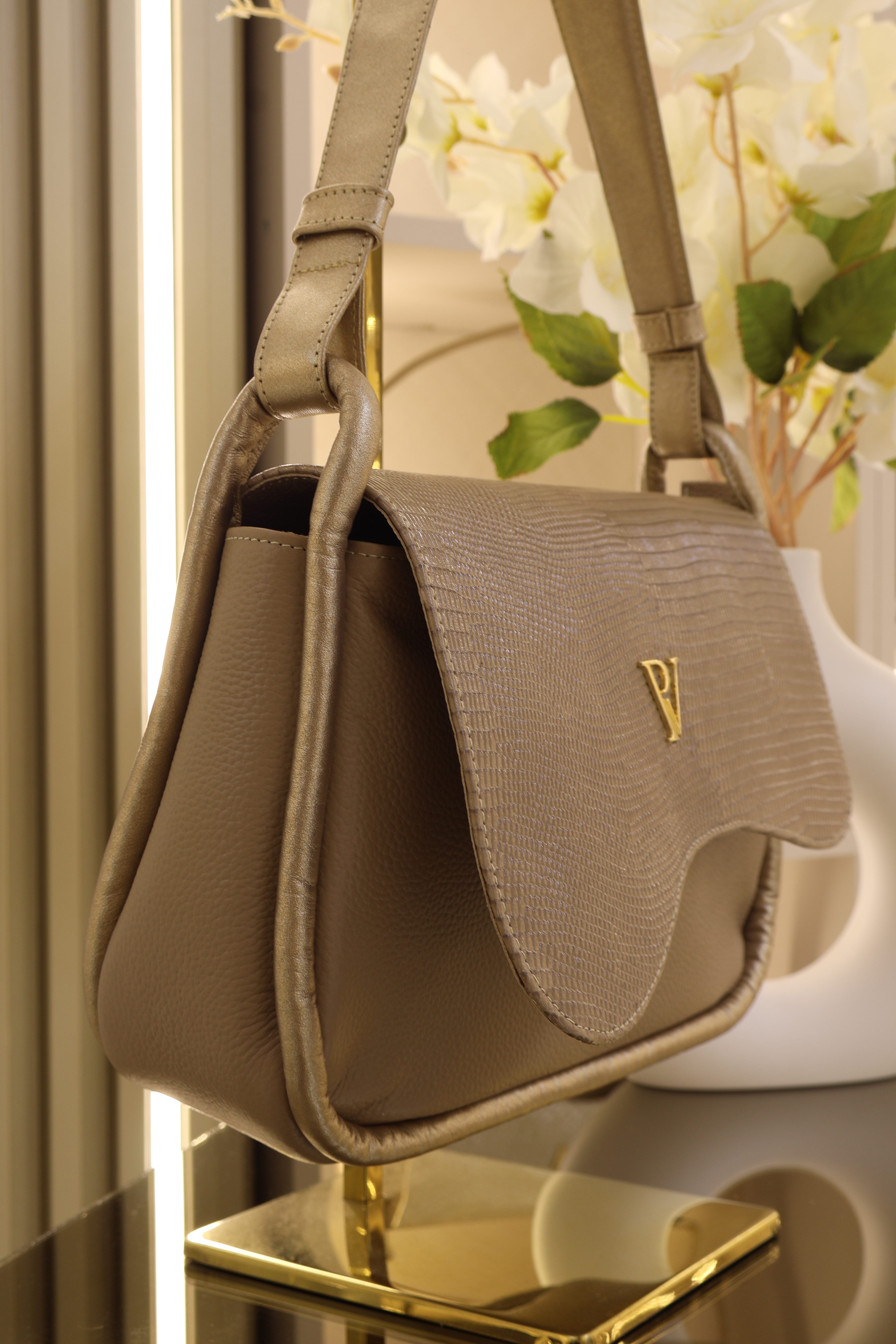Bolso Moana en cuero Taupe Champán