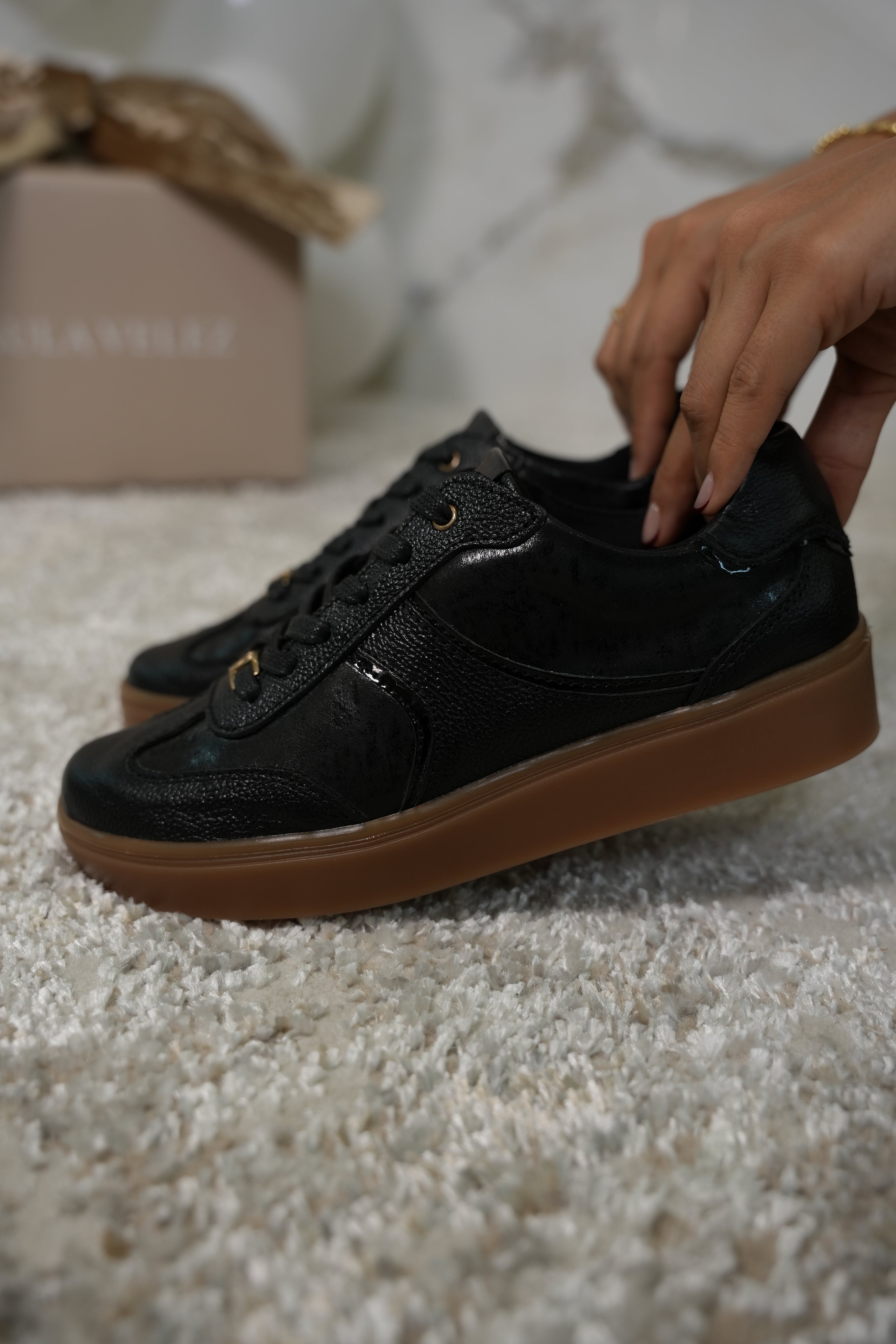 Tenis Milán Negro London