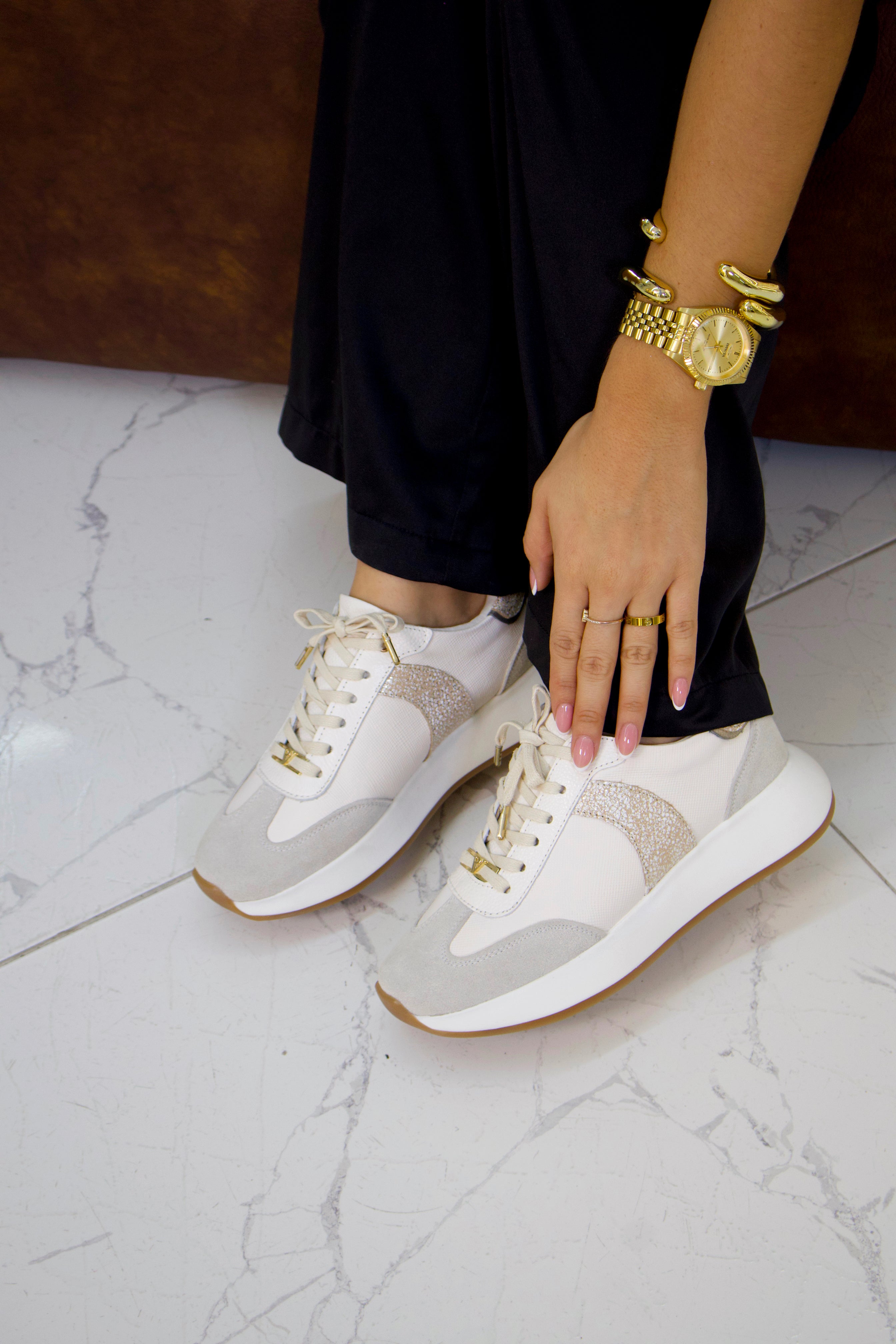 Milán Marfil Gris Folia Oro Munich Tenis en Cuero