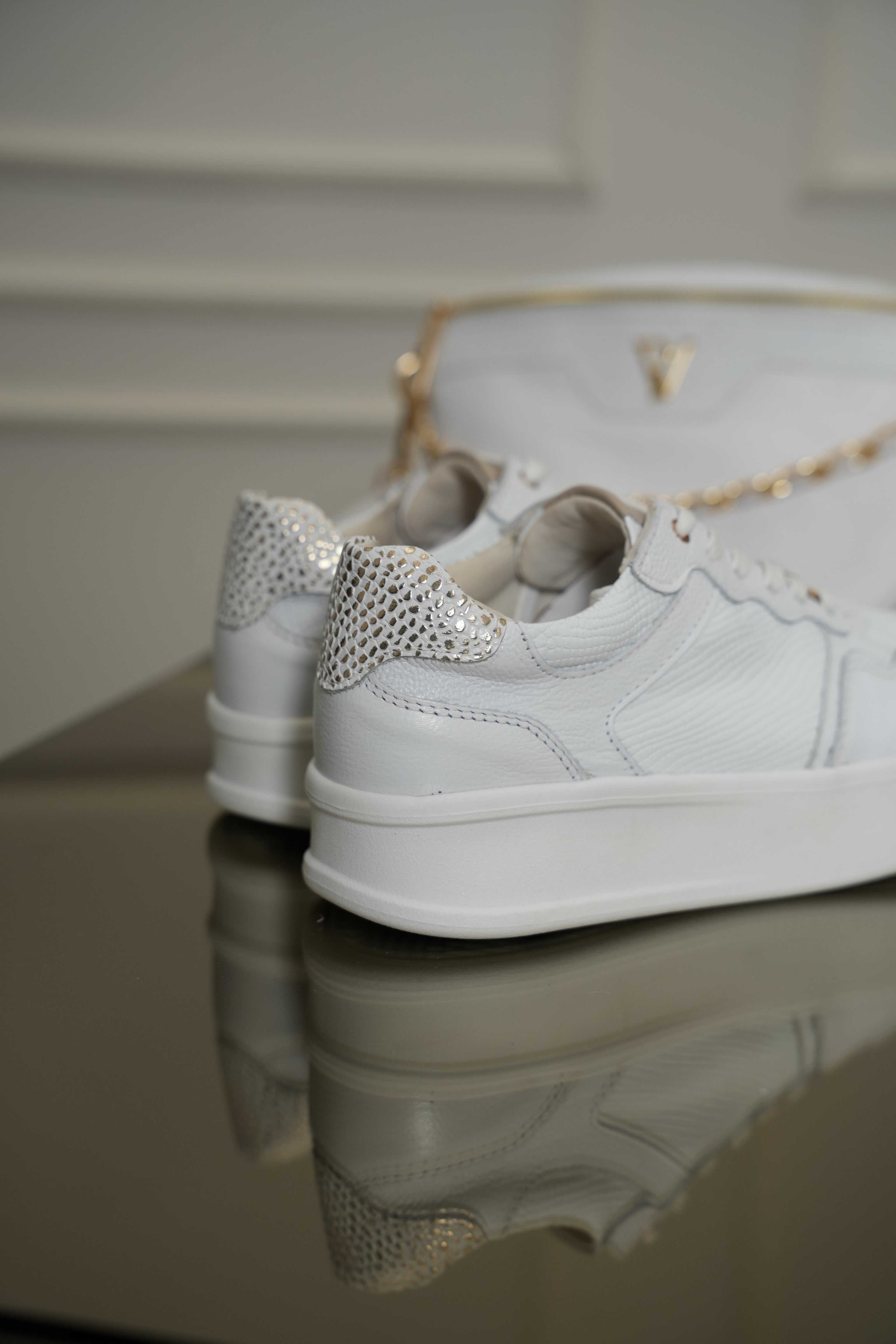Tenis Paris Blanco en Cuero