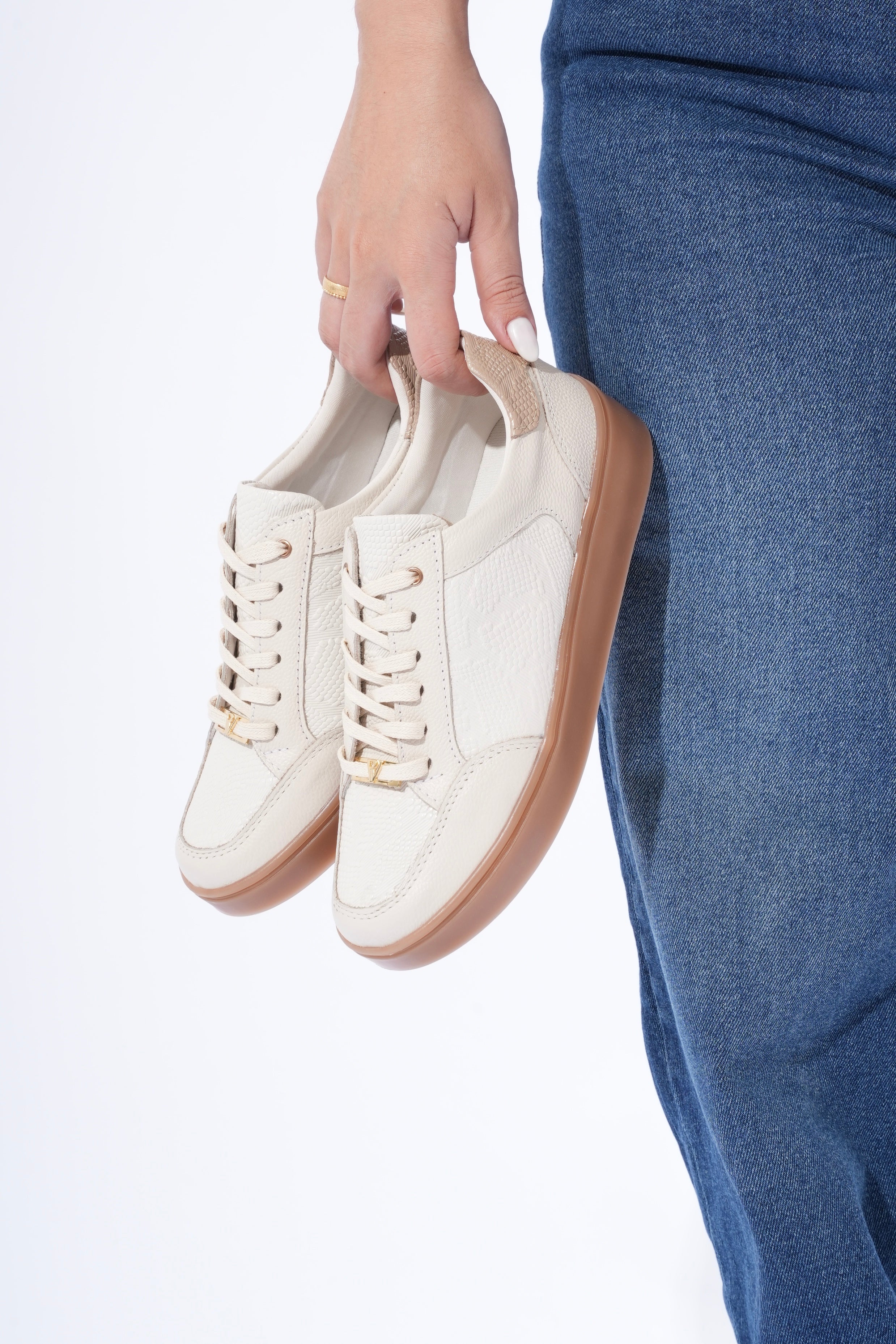 Aspen Arena London Tenis en Cuero