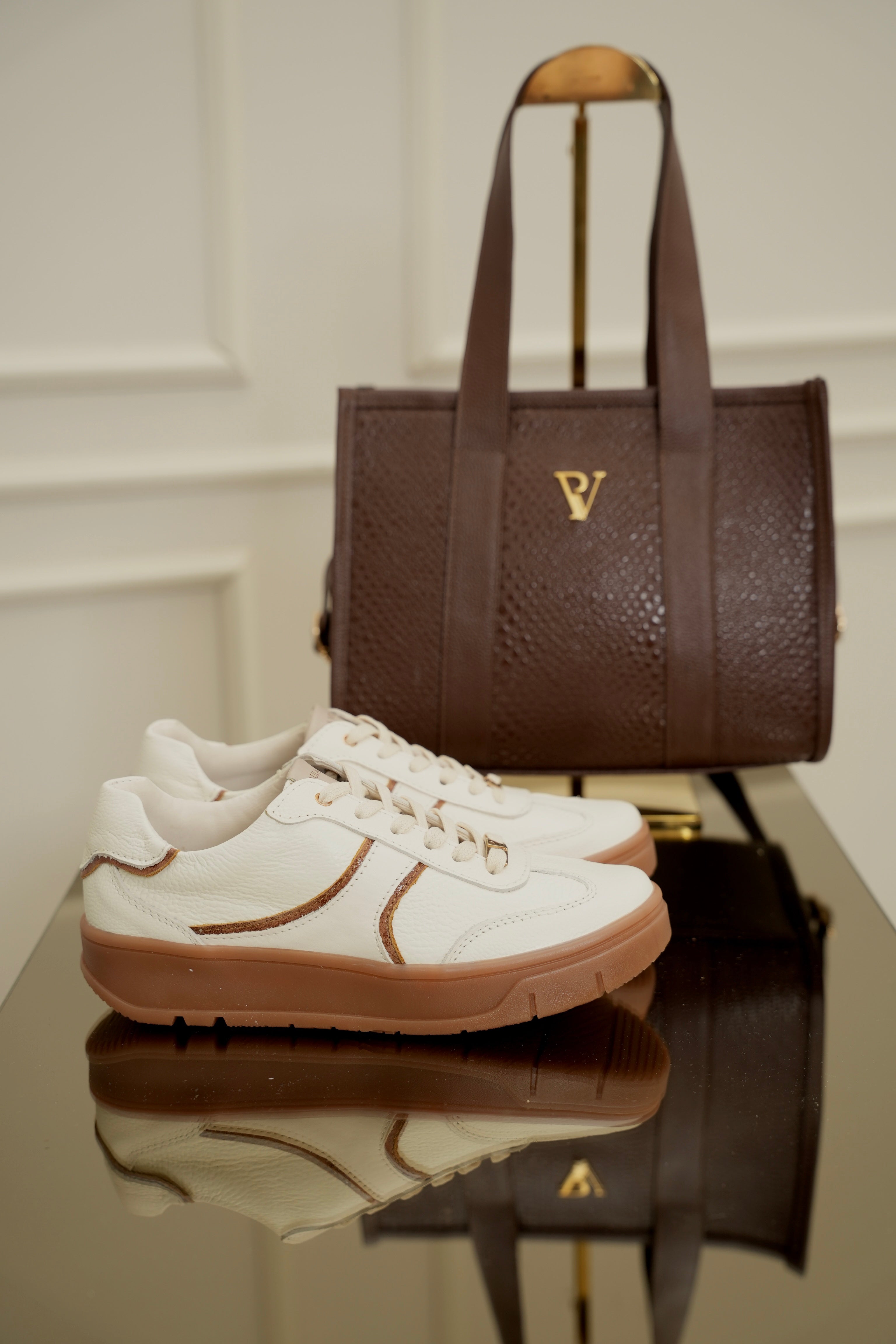 Tenis Milán Talco Miel Chipre en Cuero