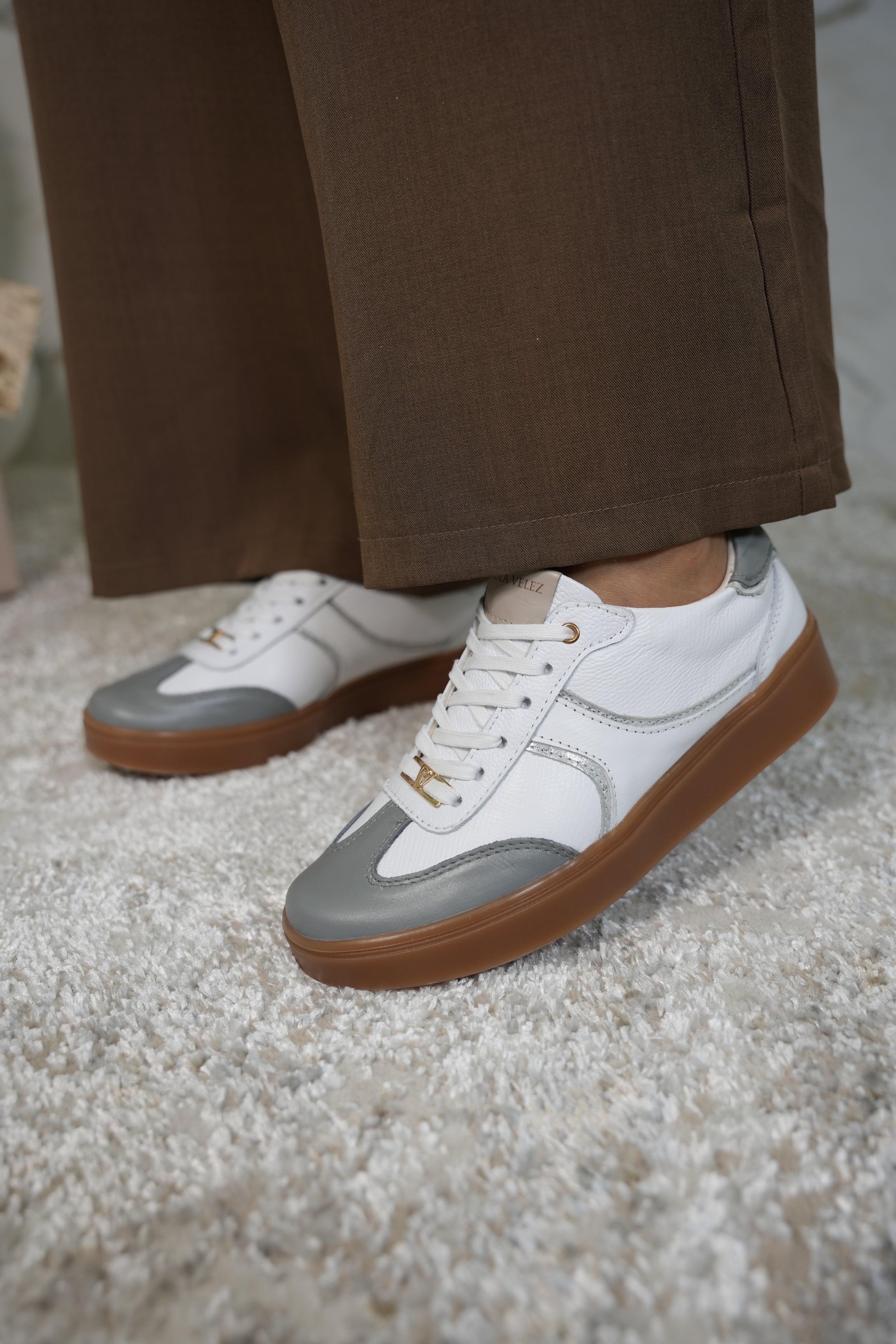 Tenis Milán Blanco Gris london