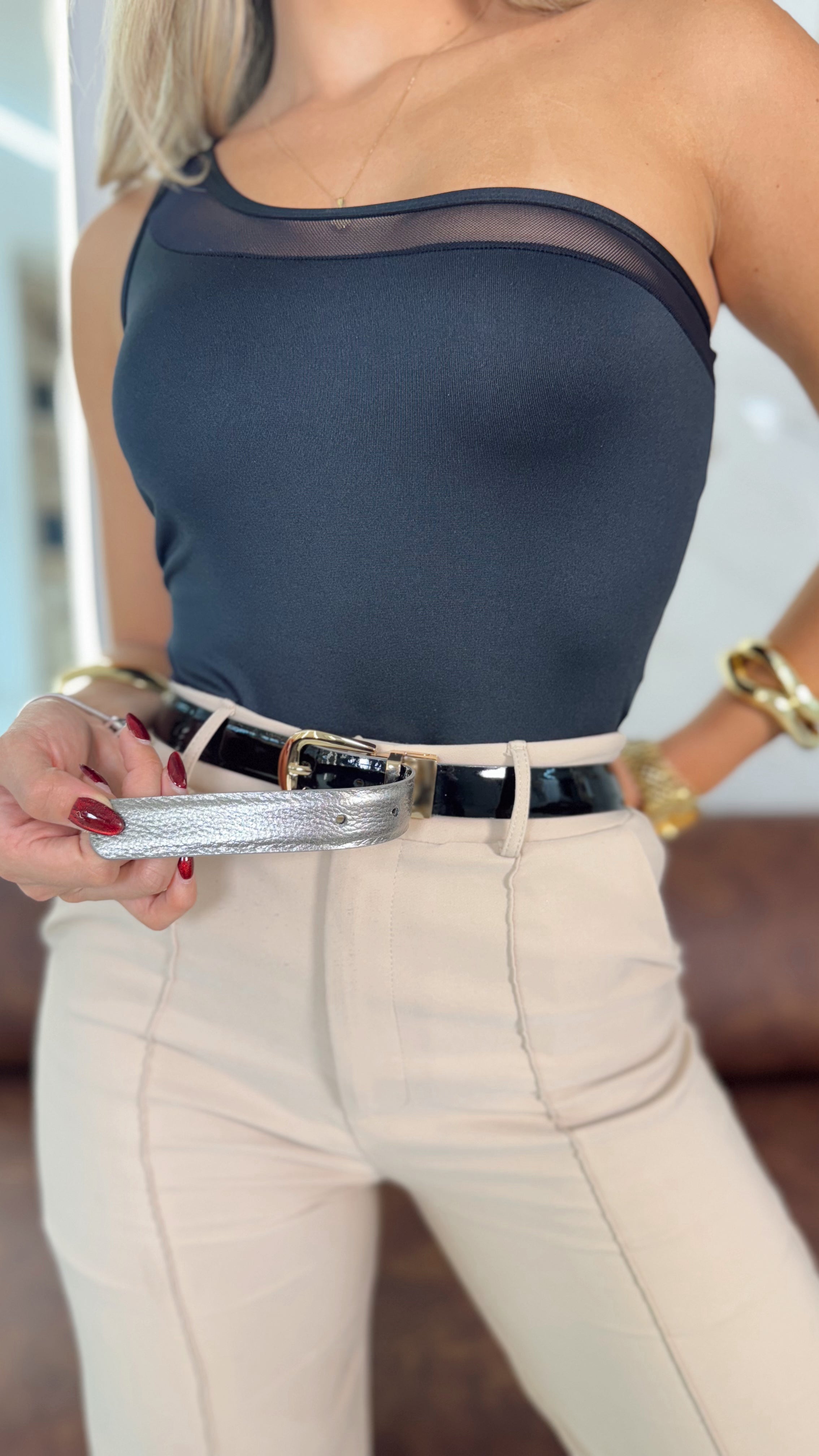 Cinturón doble faz negro charol plata